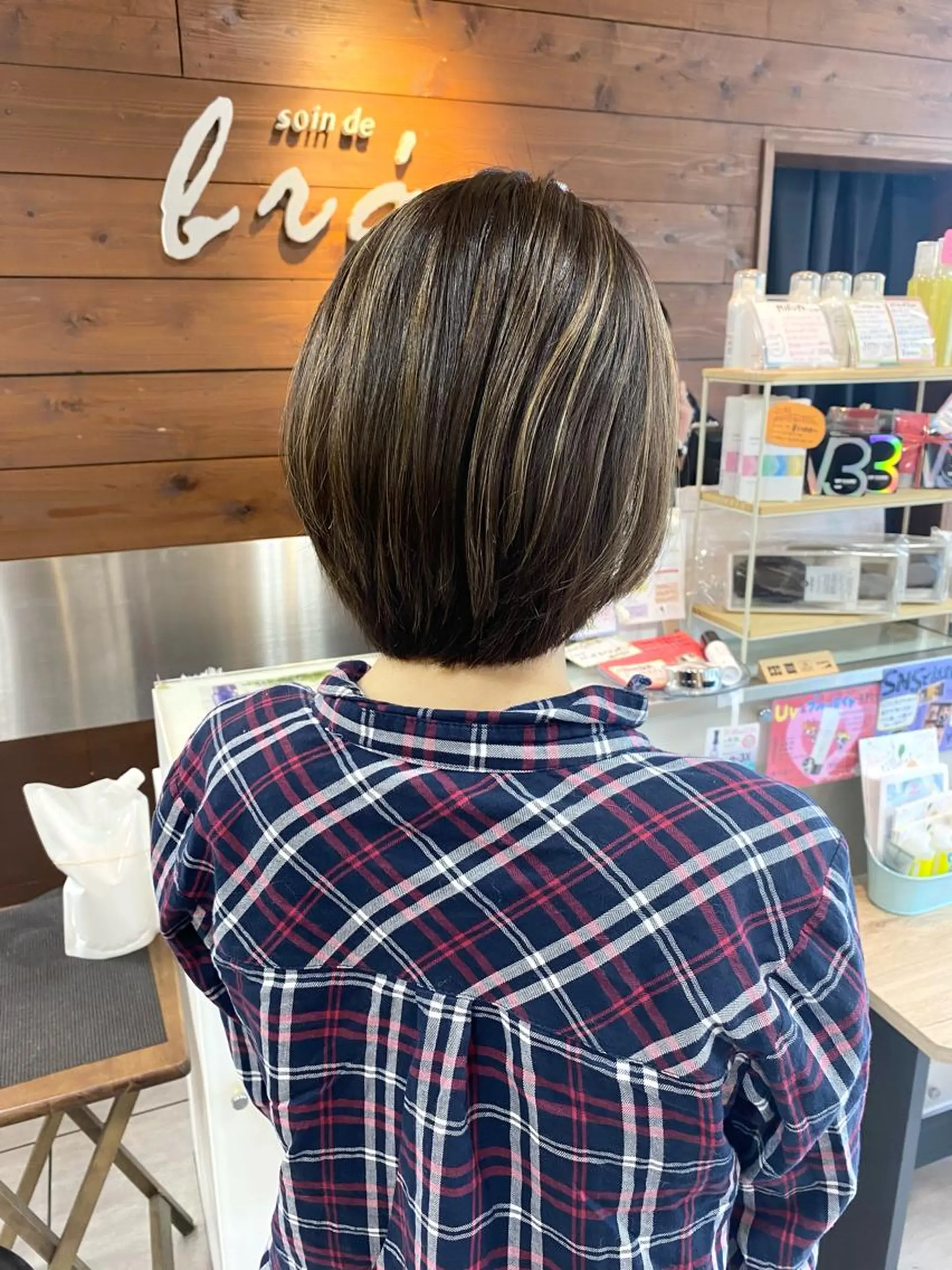 ショート カラー パーマ ヘアアレンジ ヘアカラー 川上 麻梨阿のヘアスタイル