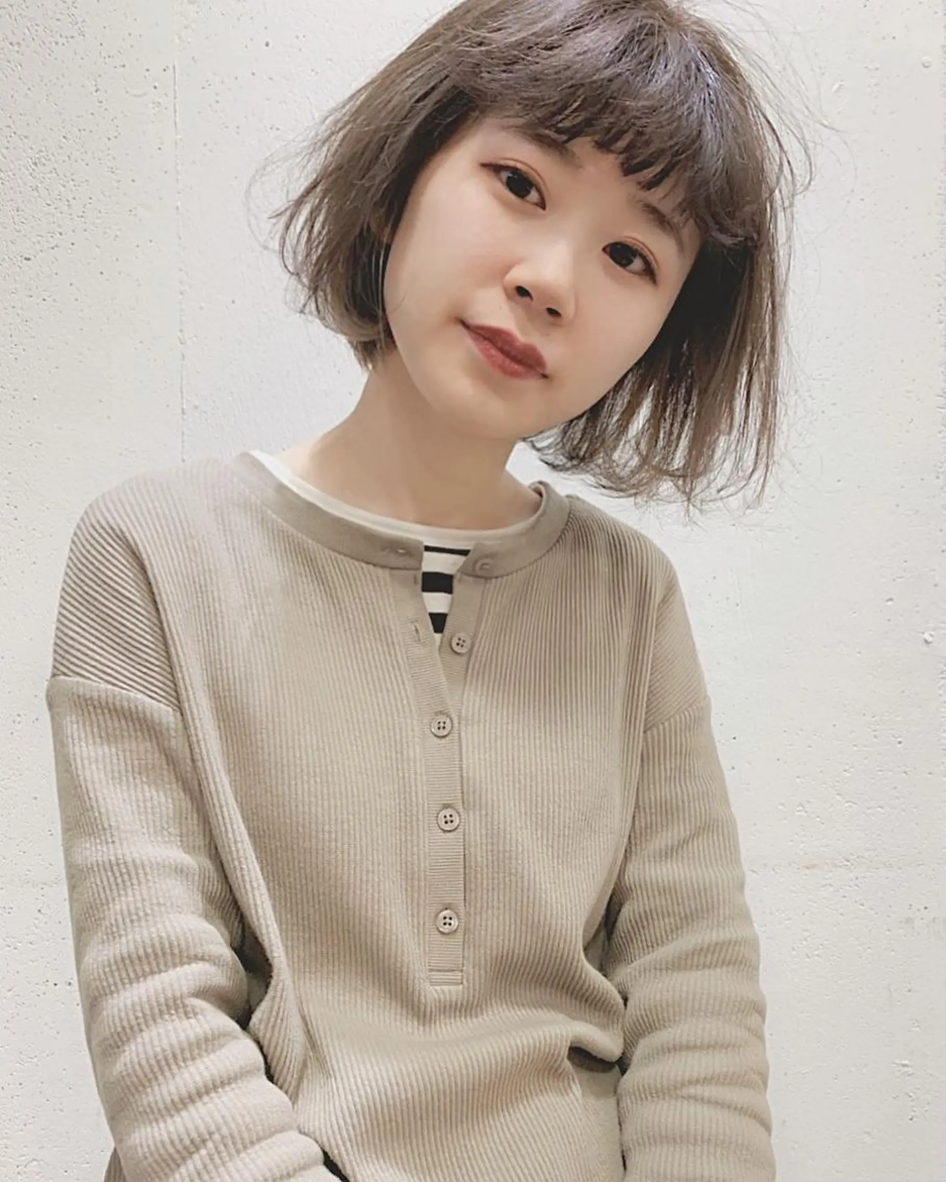 ショート カラー パーマ ヘアアレンジ キッズ ネイル マツエク・マツパ ベージュカラー 透明感カラー グレージュ 古賀 侑磨のヘアスタイル