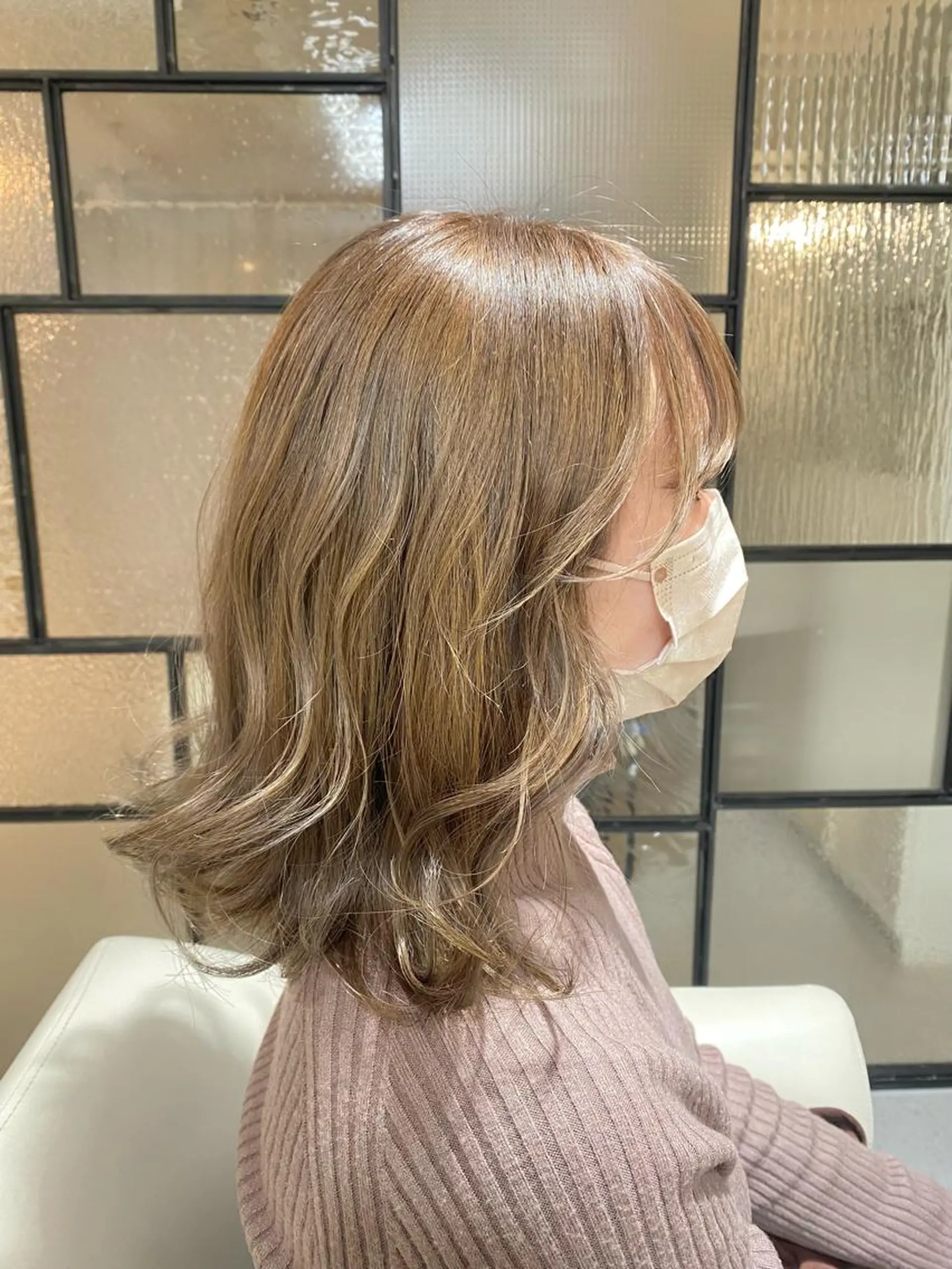 ミディアム カラー 安永 涼のヘアスタイル