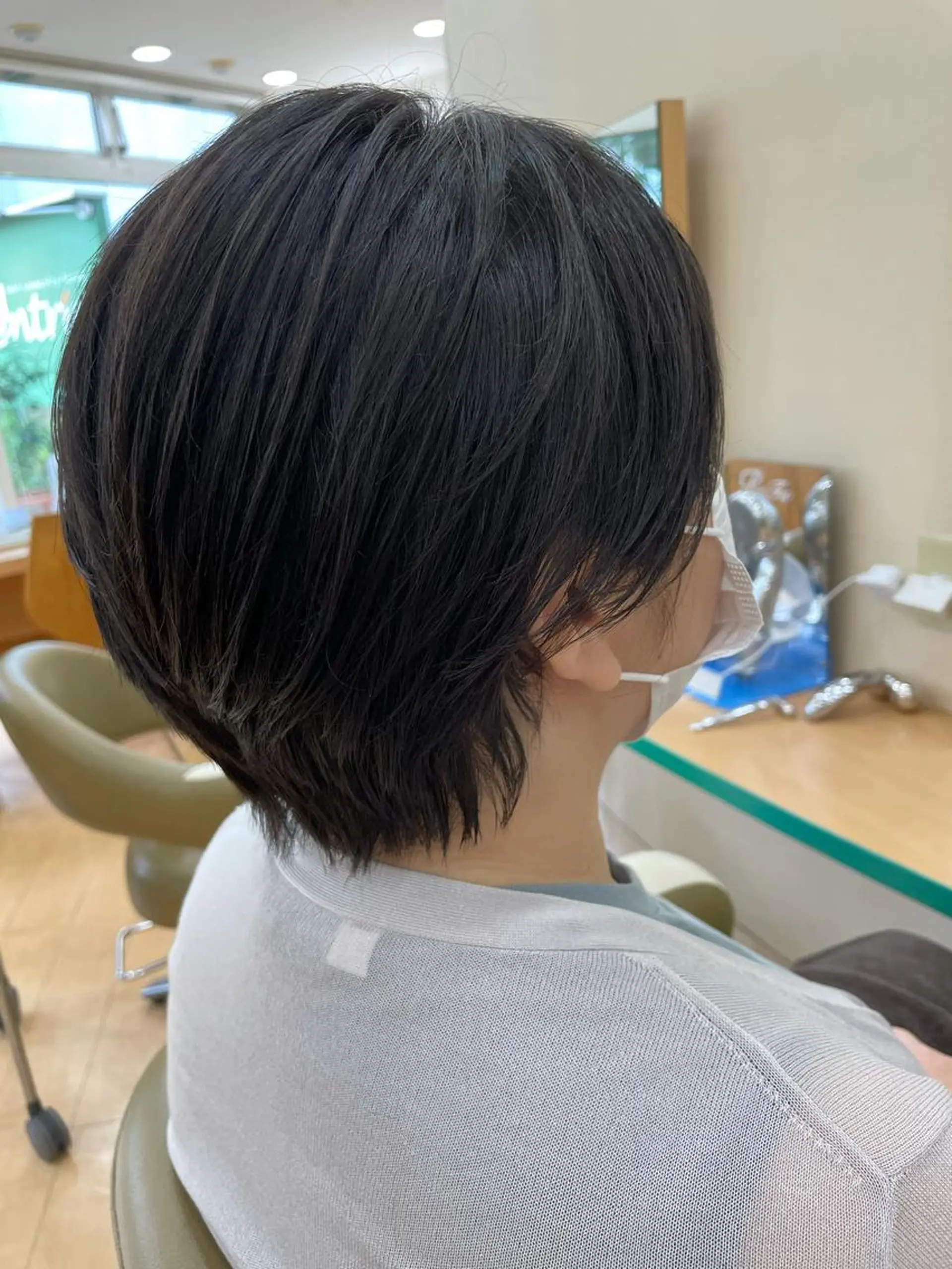 ショート カット トリートメント 福原 亜祐美のヘアスタイル