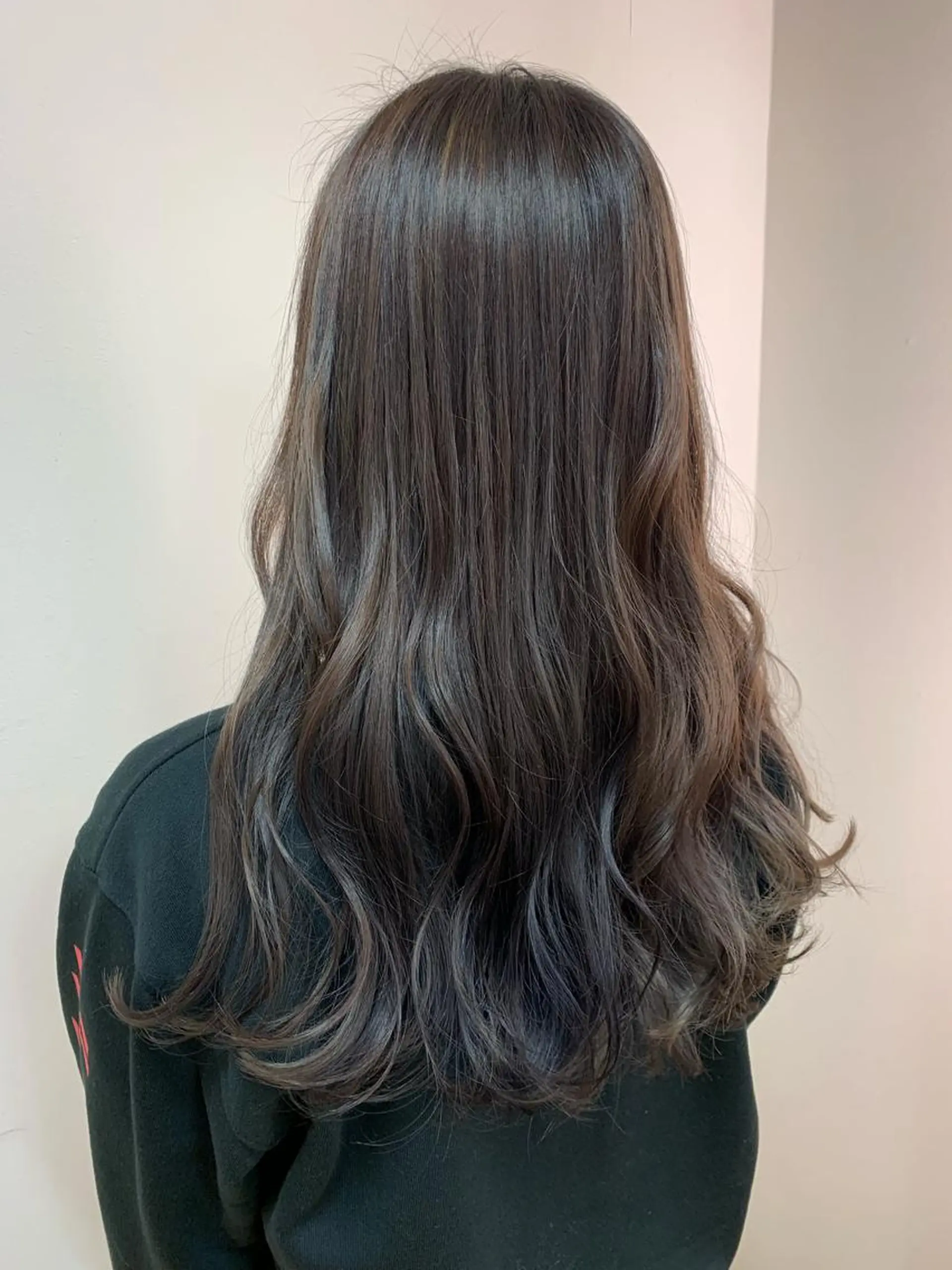 ロング 菅原リキヤ くびれレイヤーヘアのヘアスタイル