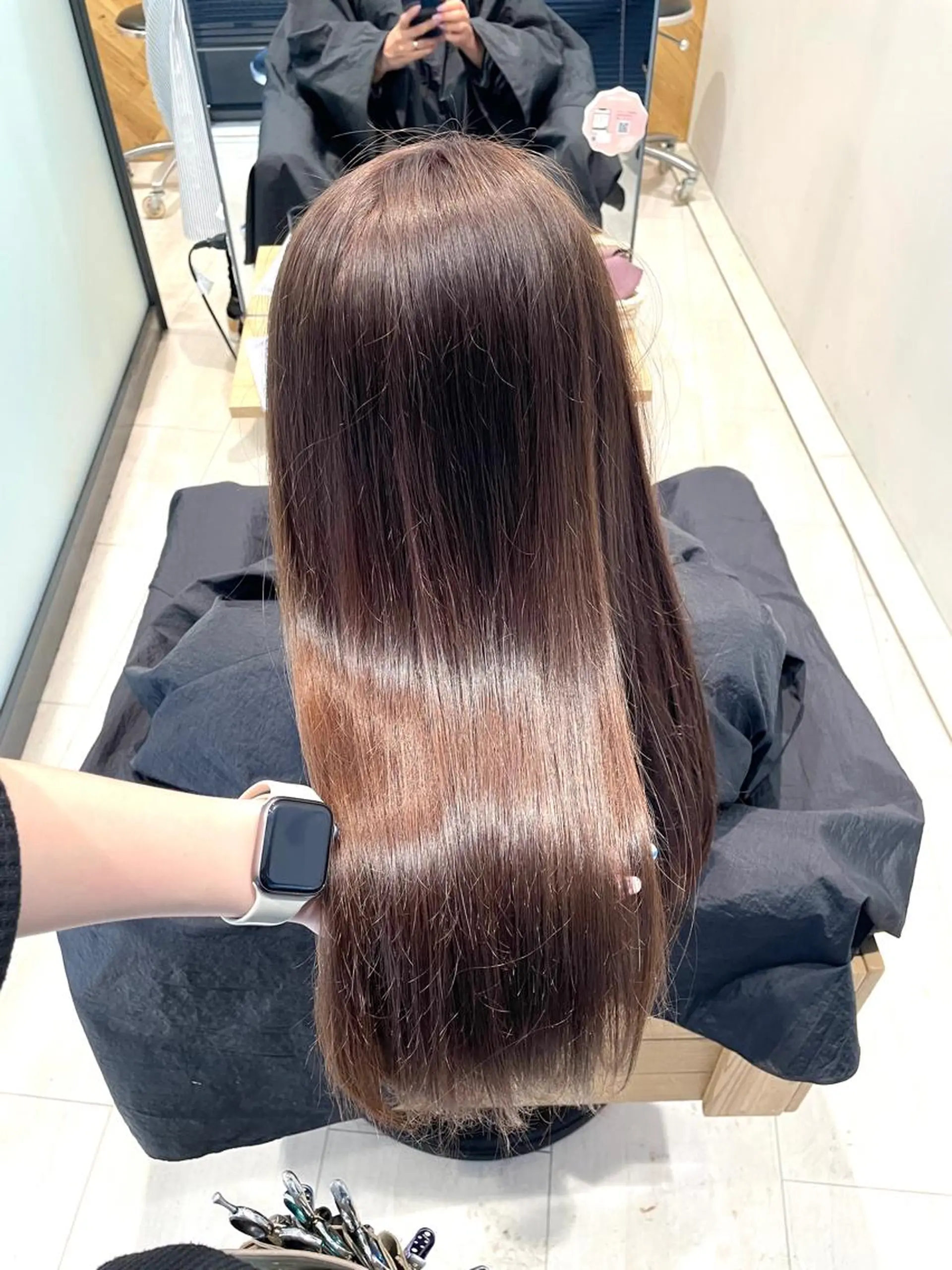 セミロング カット ヘアカラー トリートメント コトネ🫧 韓国風レイヤーカットのヘアスタイル