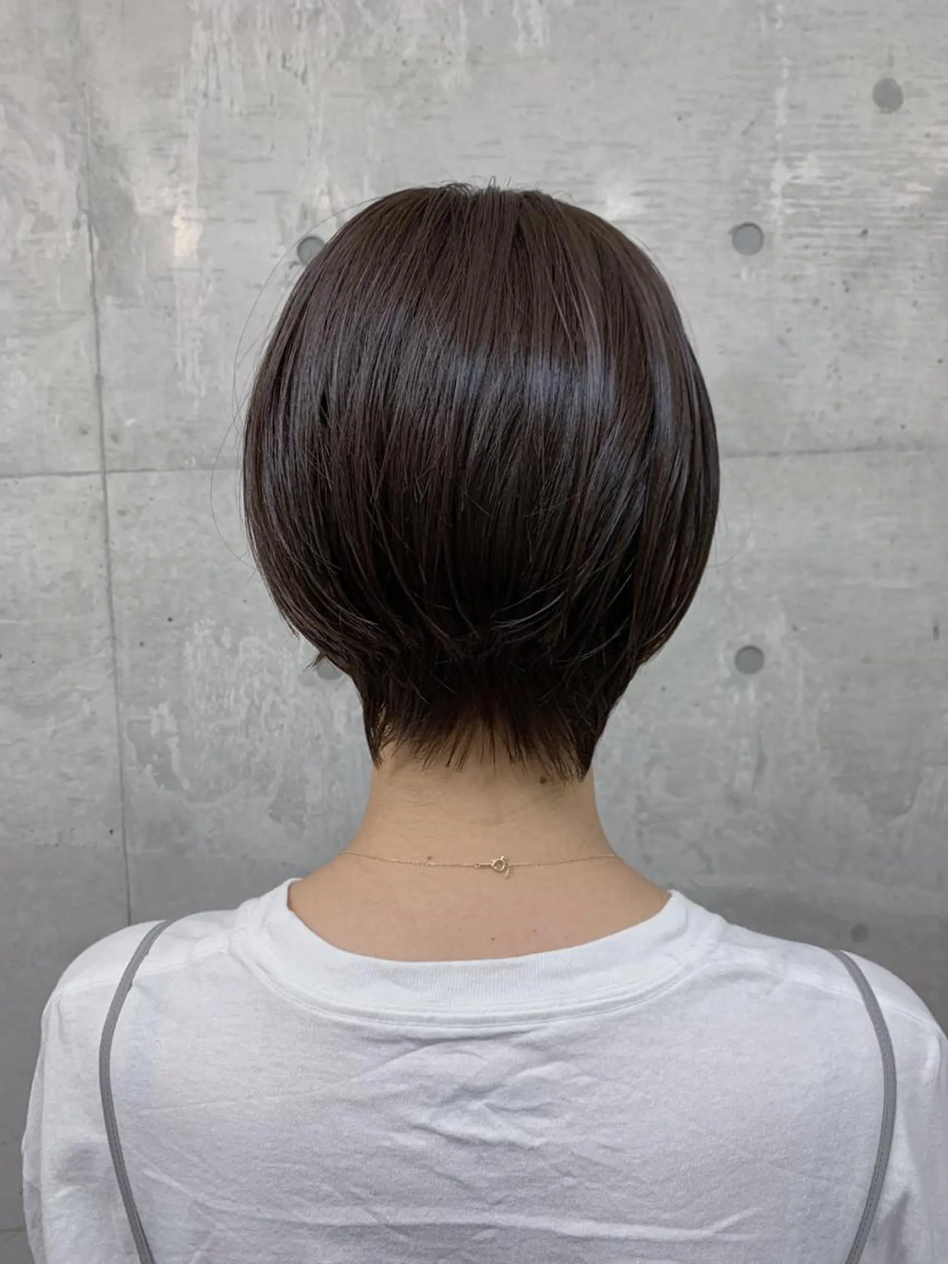 ショート カラー 切りっぱなしボブ ハンサムショート アディクシーカラー ブリーチ ケアブリーチ 松本 和之のエステ・リラクイメージ