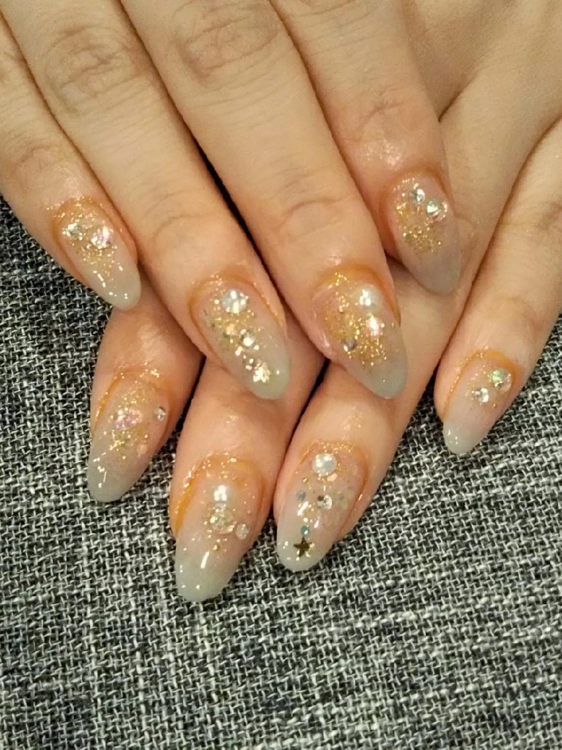 ネイル キラキラネイル 冬ネイル クリスマス ハンドネイル private salon mieのネイルデザイン