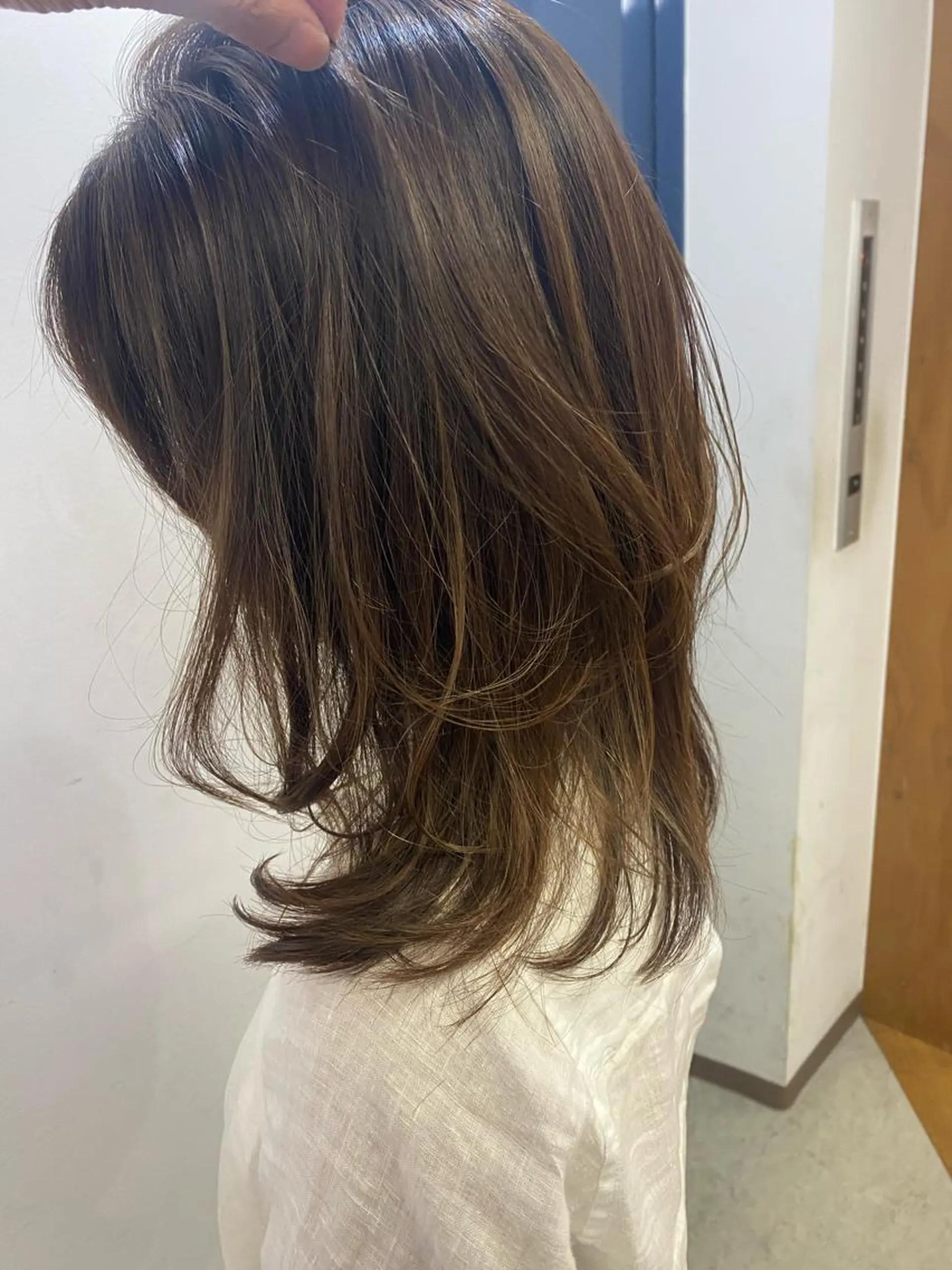 セミロング 西尾 隆介のヘアスタイル