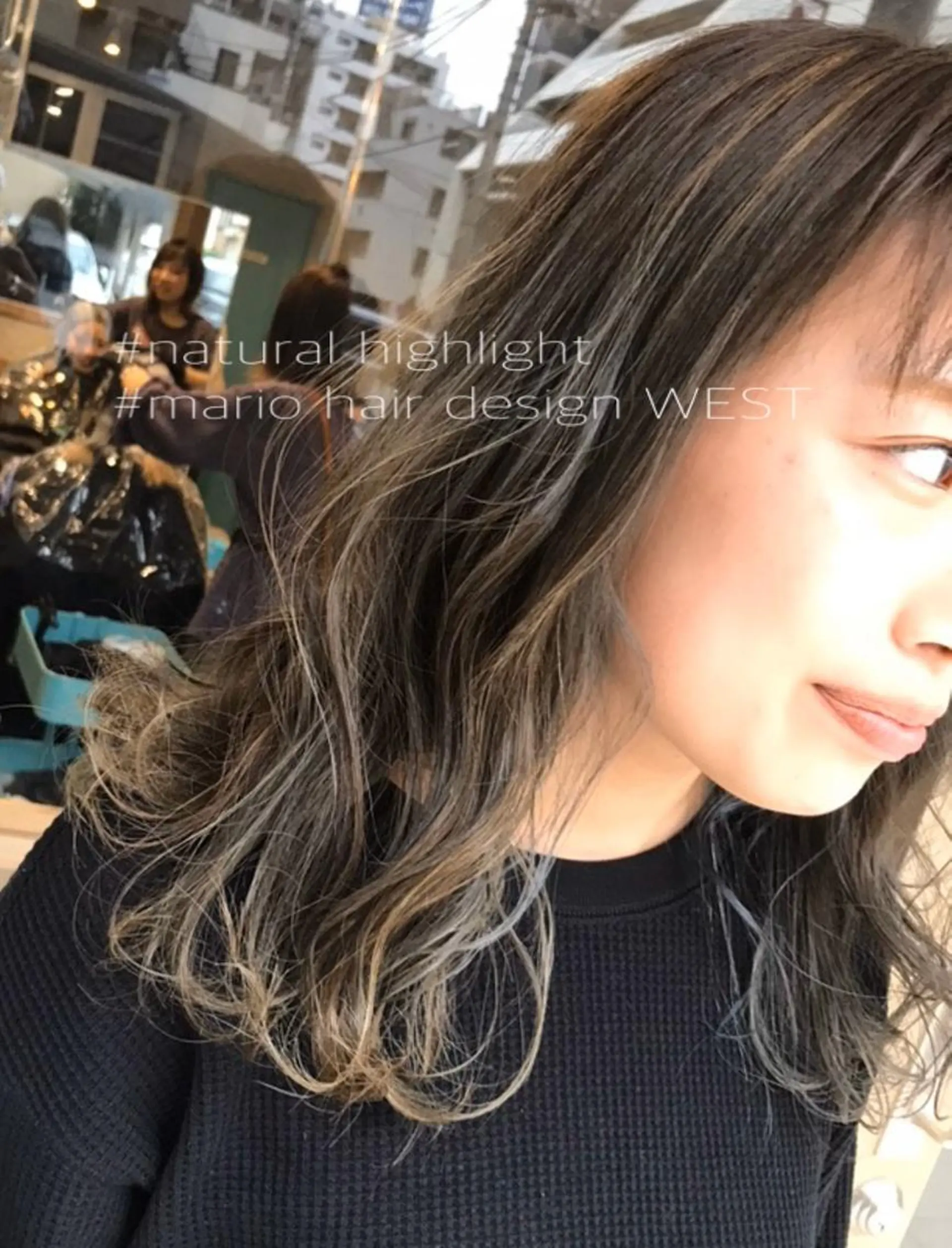 セミロング カラー グレージュ ハイライトカラー ハイライト 竹嶌 健吾のヘアスタイル