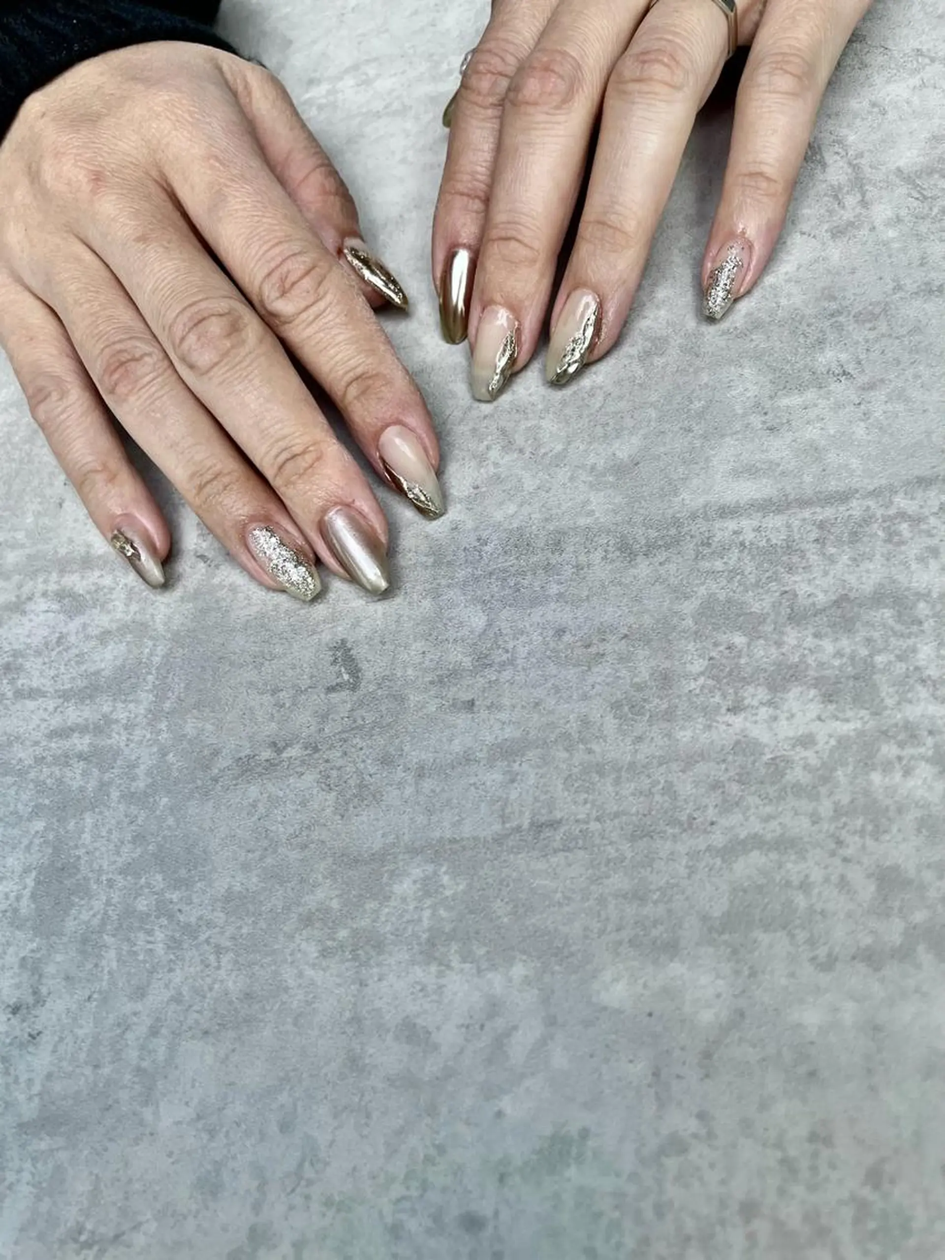 ネイル 土屋 智子のネイルデザイン