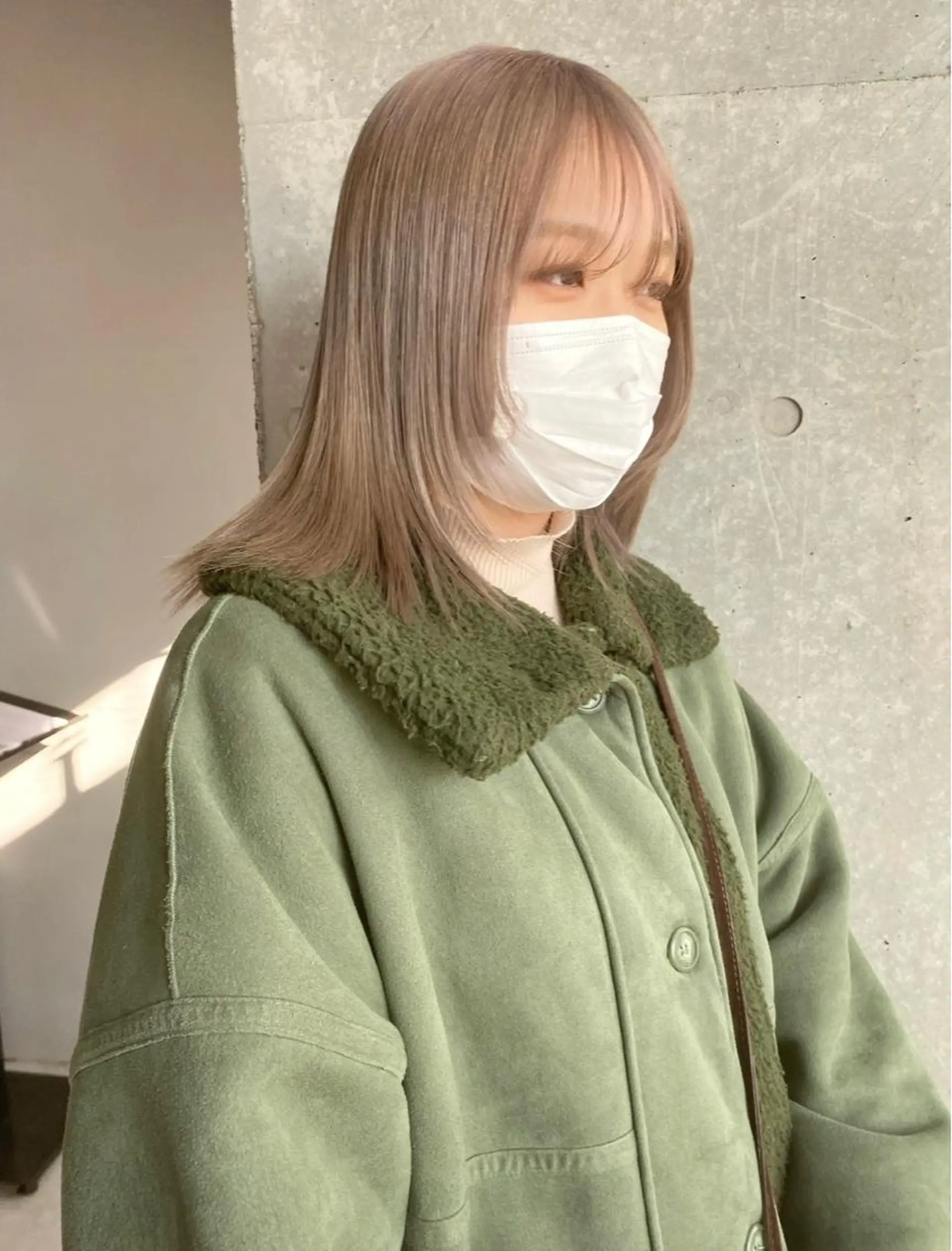 ミディアム カラー ヘアアレンジ ブリーチ ケアブリーチ ダブルカラー ハイライトカラー イルミナカラー ヘアカラー トリートメント ヘアセット 🌷FUKA🌷 まろやかハイトーンのヘアスタイル