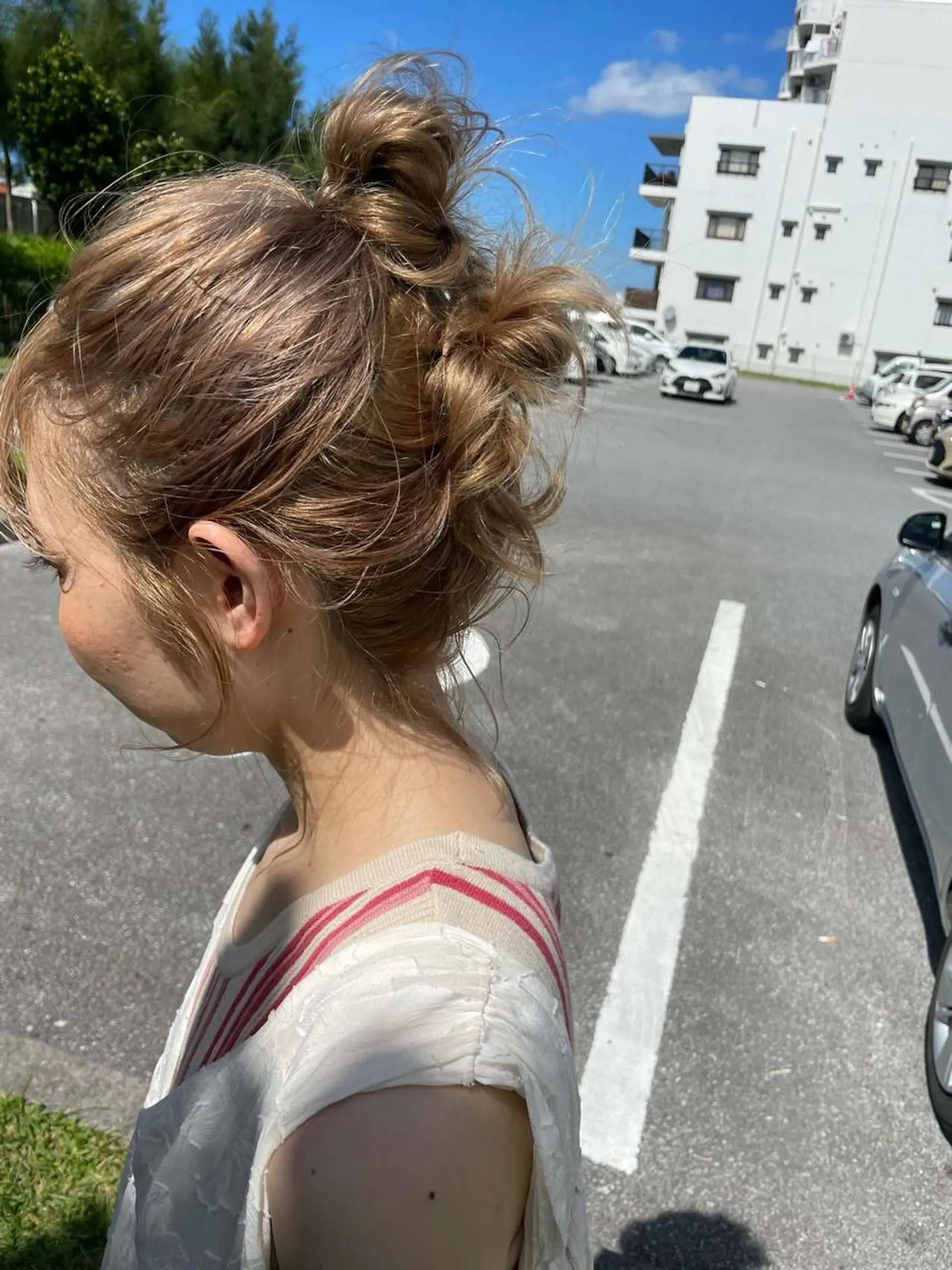 ヘアアレンジ WHITE EYE 浦添所属・ヘアメイク acoのヘアスタイル