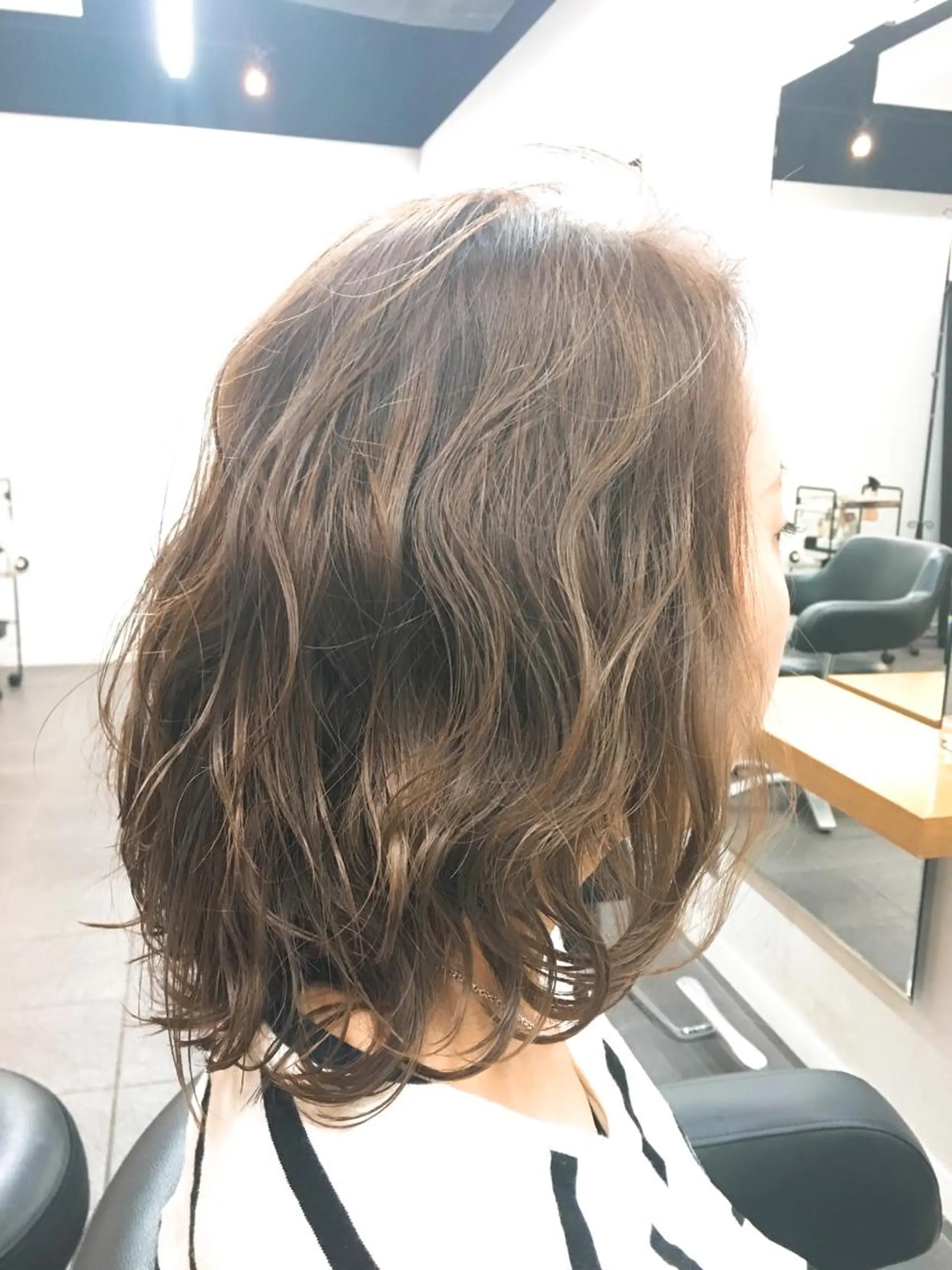 ミディアム カラー デジタルパーマ💫/ 似合わせカット✂️のヘアスタイル