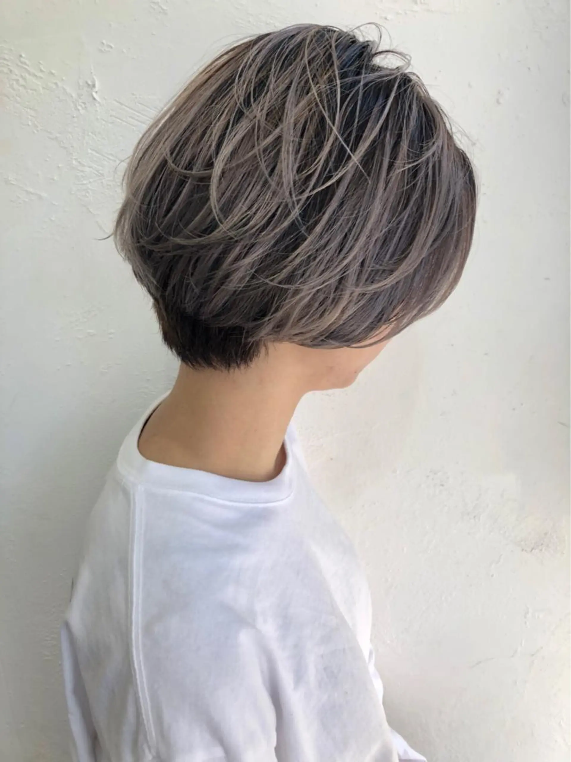 ショート カラー 東 寛道のヘアスタイル