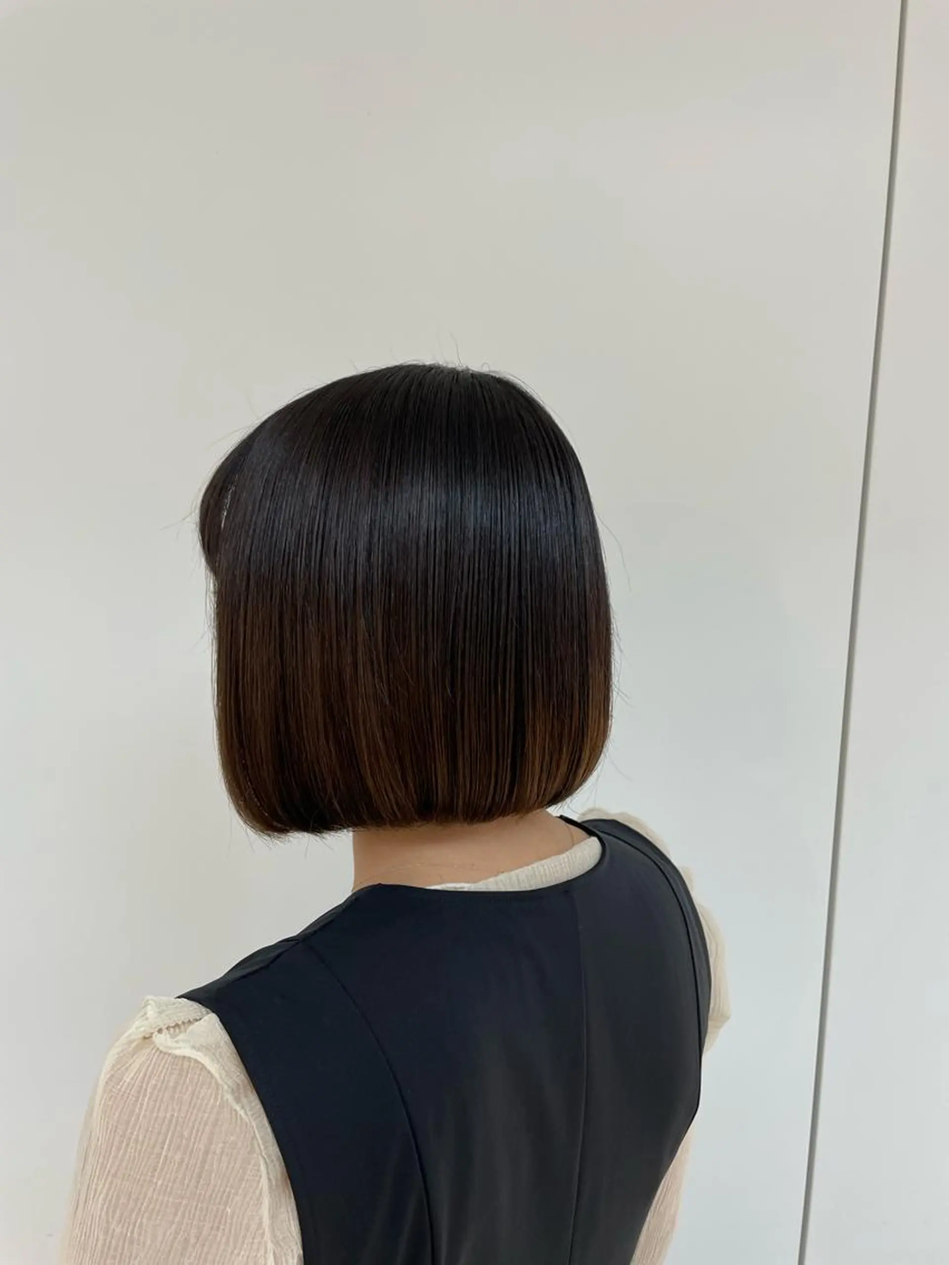 ショート 🐬脱白髪染めカラー 清水大世🐬のヘアスタイル