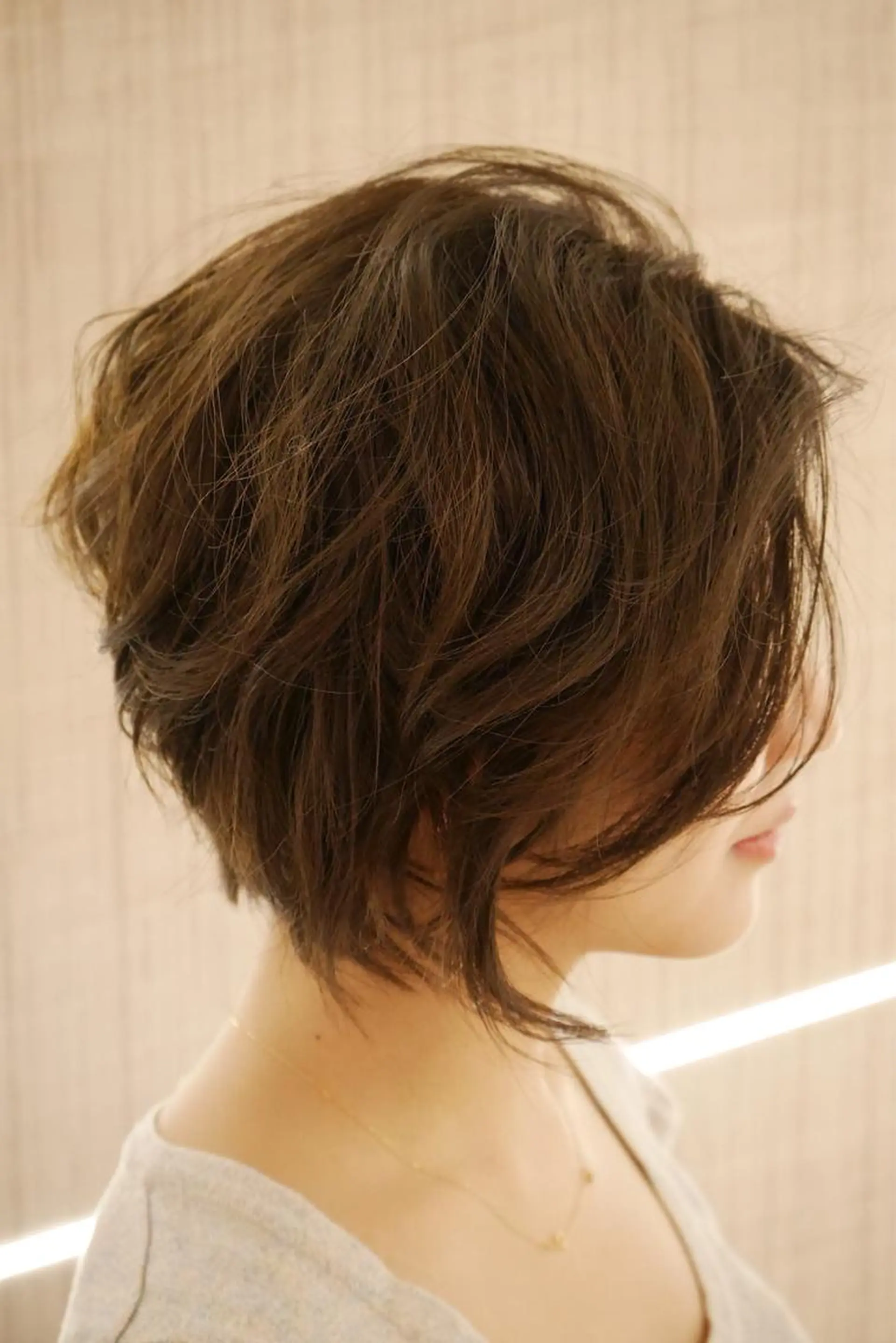 ショート 能登谷 きよのヘアスタイル