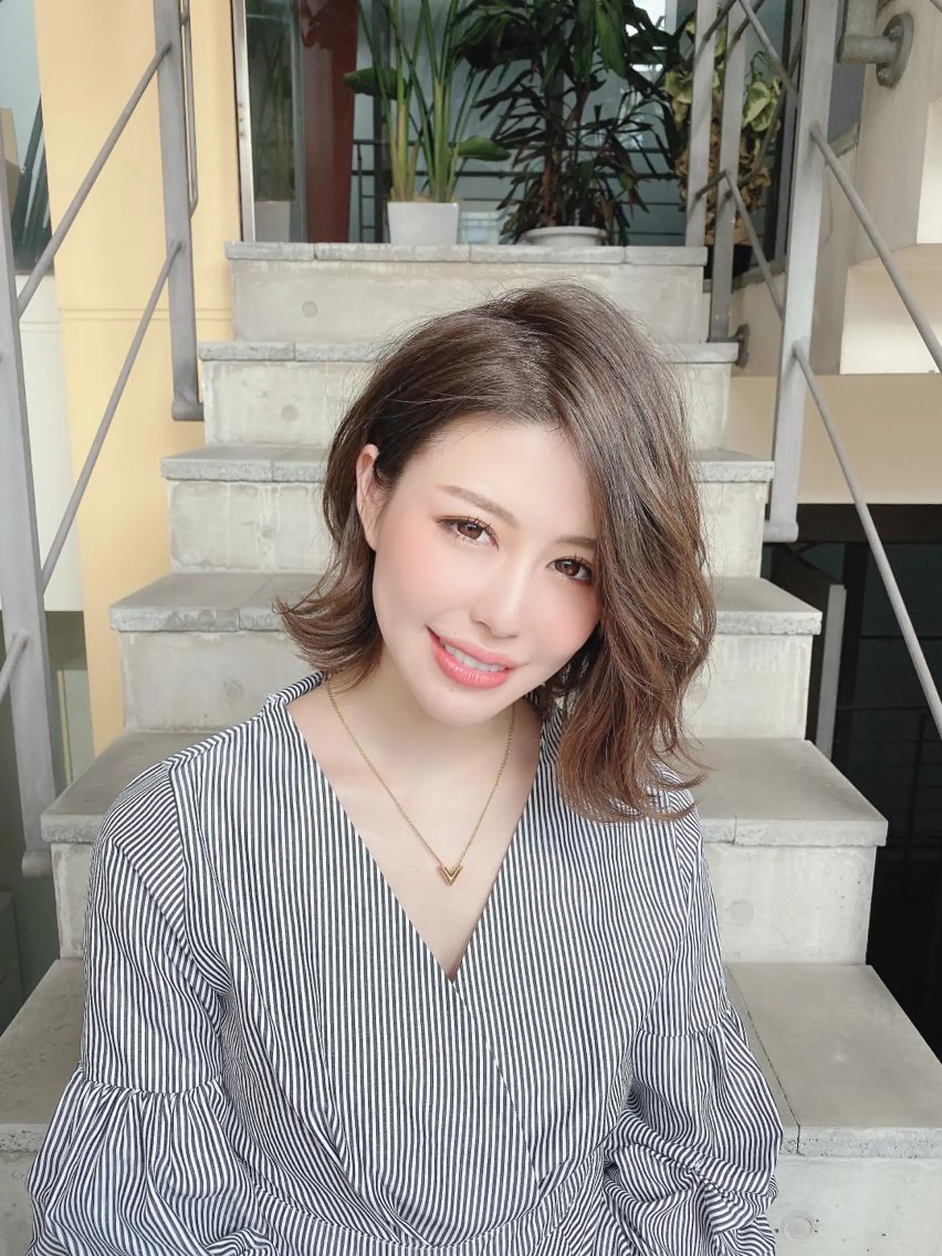 ミディアム カット ヘアカラー トリートメント lond strada所属・🌟モテ髪ショート 🌟店長　津賀涼のヘアスタイル