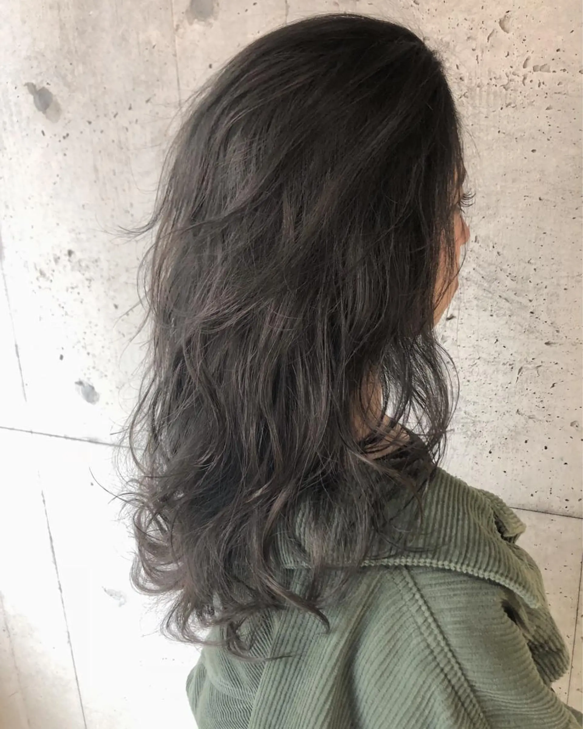 ロング 小島 侑衣のヘアスタイル