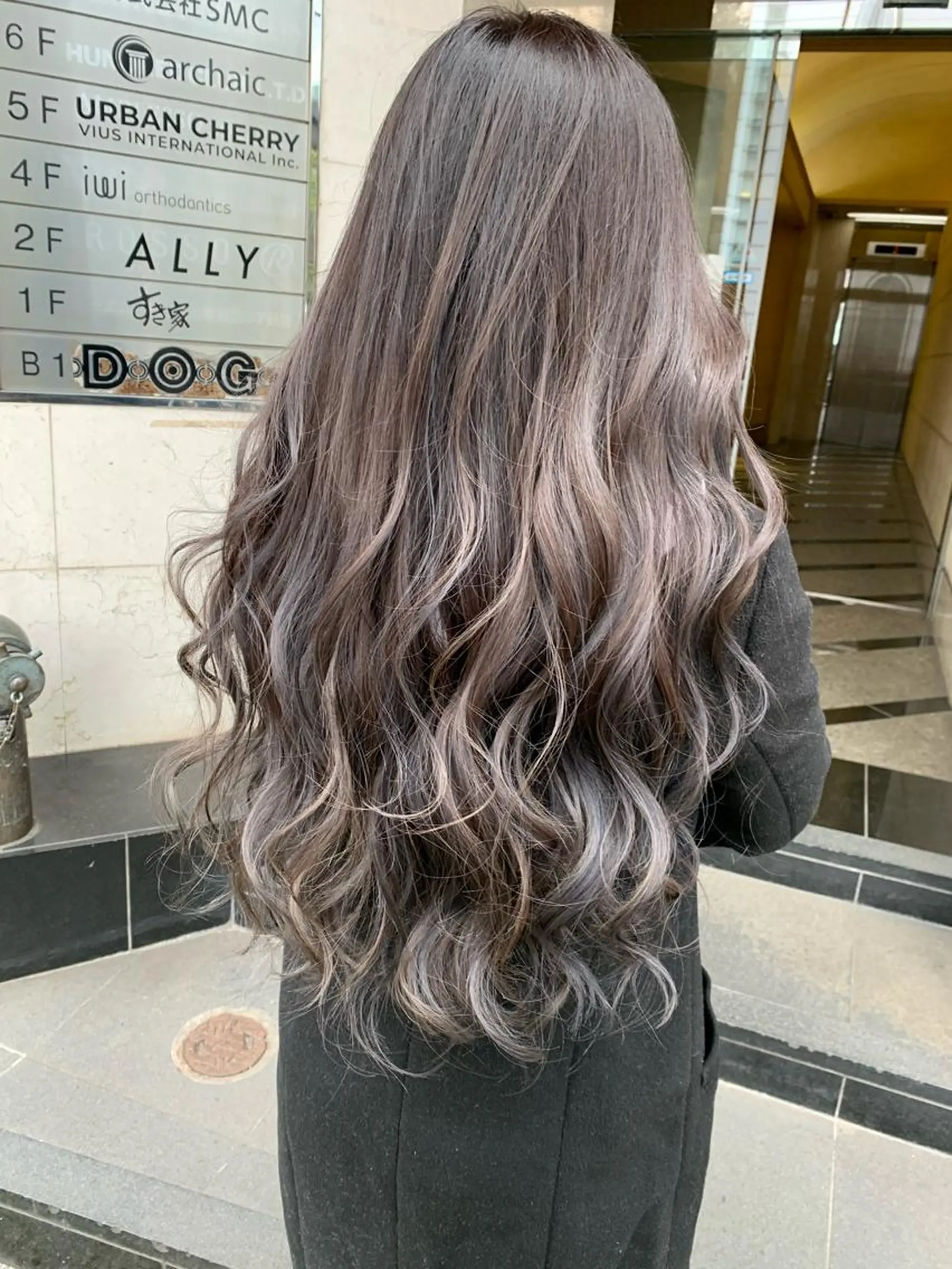 ロング カラー ハイライトカラー ハイライト トリートメント /カラー/NAOKIのヘアスタイル