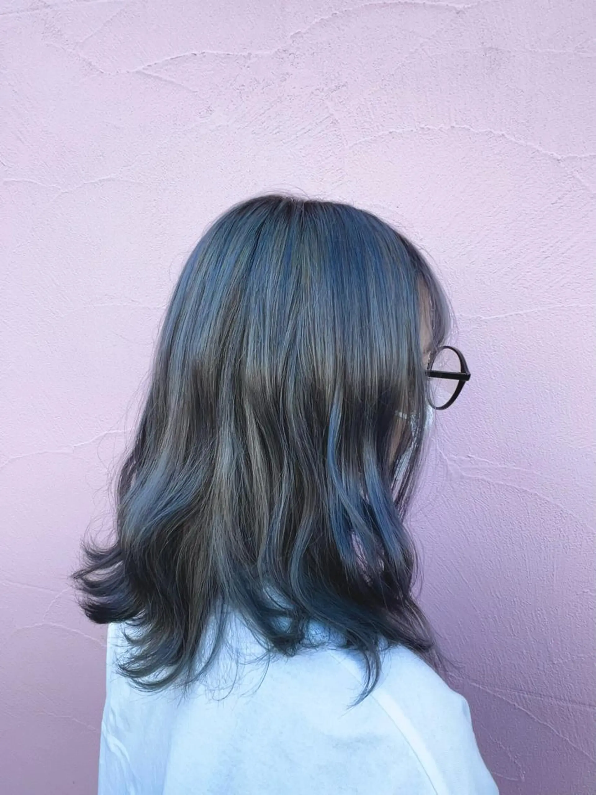 セミロング カラー 山本 怜奈のヘアスタイル