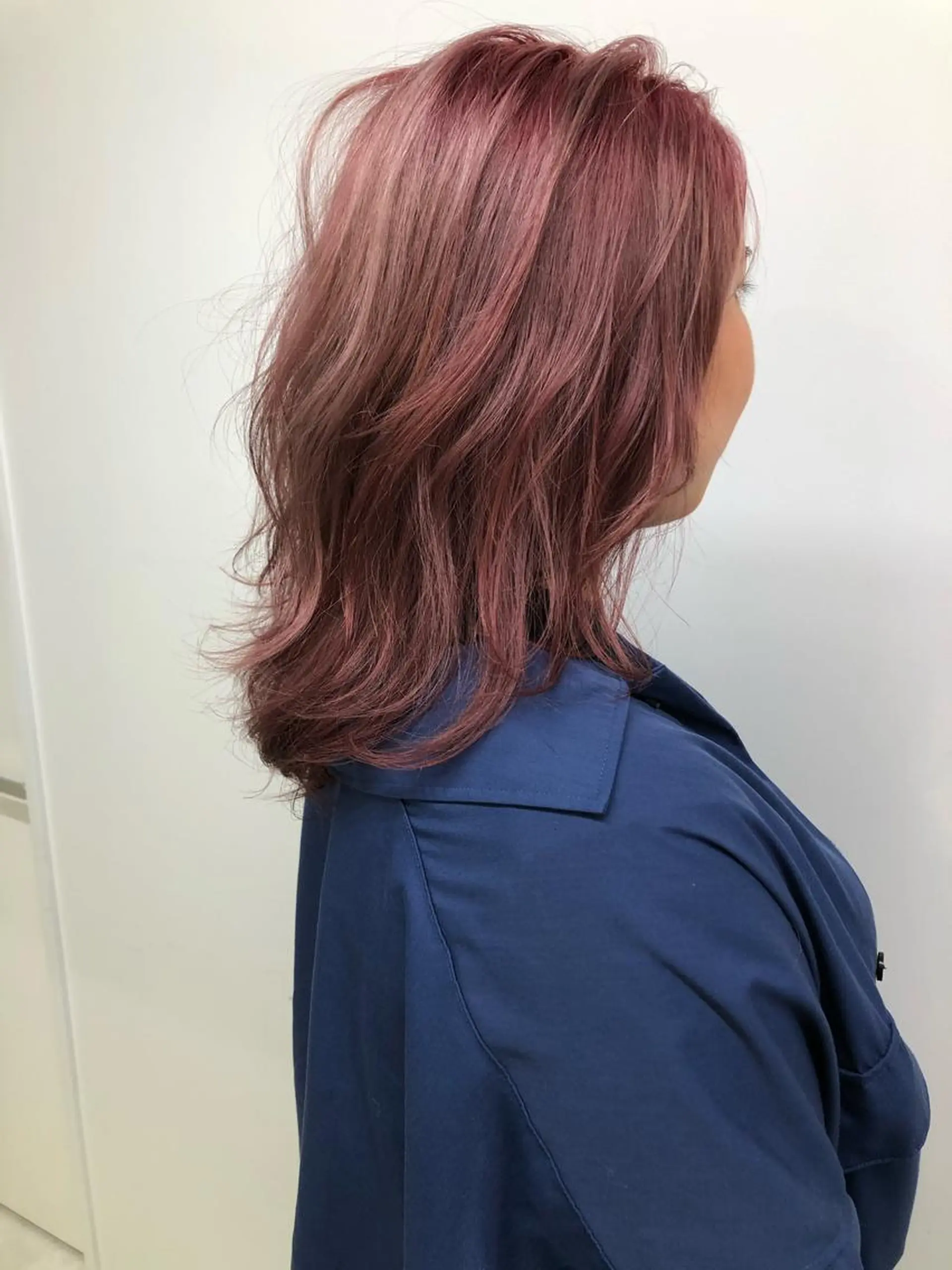 ミディアム カラー ラベンダーカラー ラベンダーピンク ピンクカラー レイヤーボブ/ボブ 仲川和人のヘアスタイル