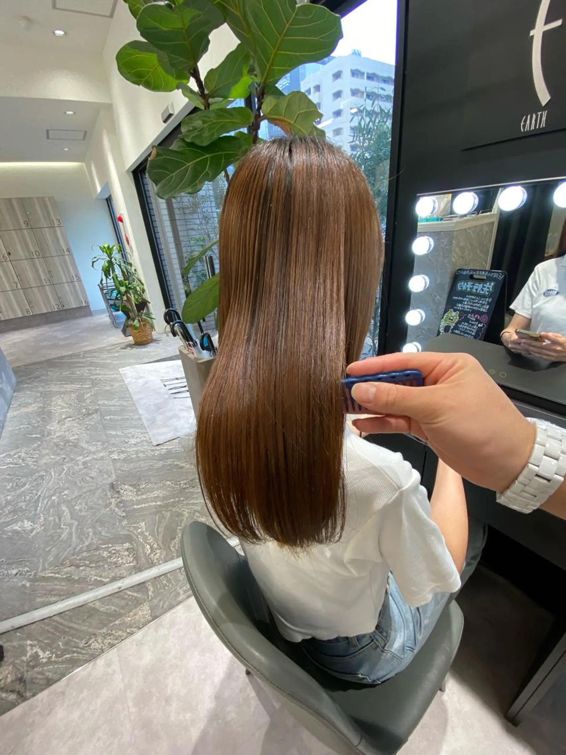 ロング ムトウセイマ/ 縮毛矯正/ブリーチのヘアスタイル