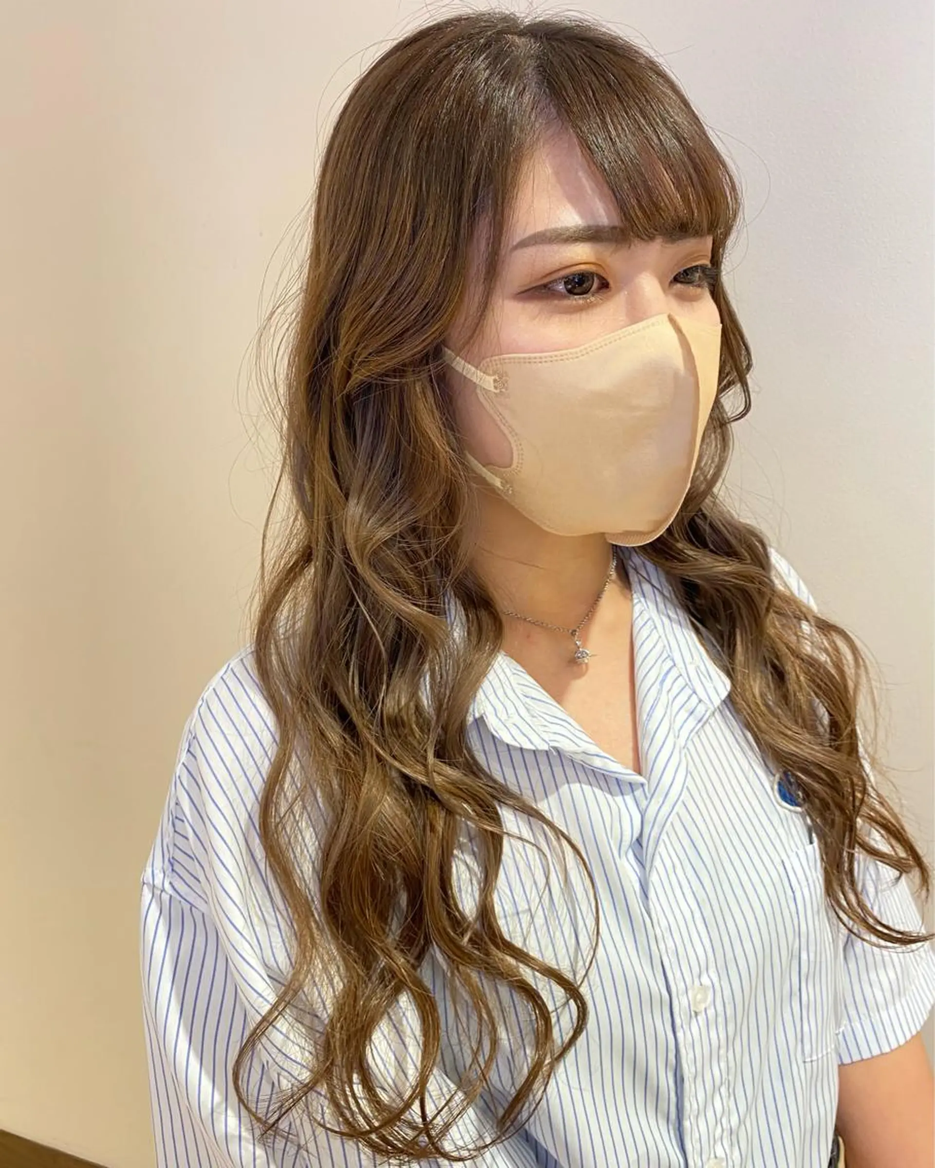 ロング カラー アッシュ ベージュカラー ハイライトカラー ハイライト レイヤー/グレージュ メンズパーマのヘアスタイル