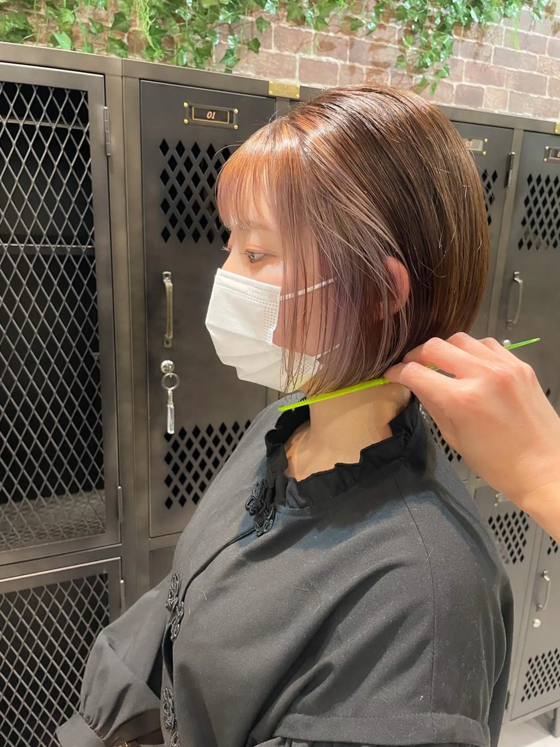 ショート ボブ デート ハイライト 髪質改善 韓国風ヘア カット ヘアカラー トリートメント 【20代ダメージ毛に 髪質改善】のヘアスタイル