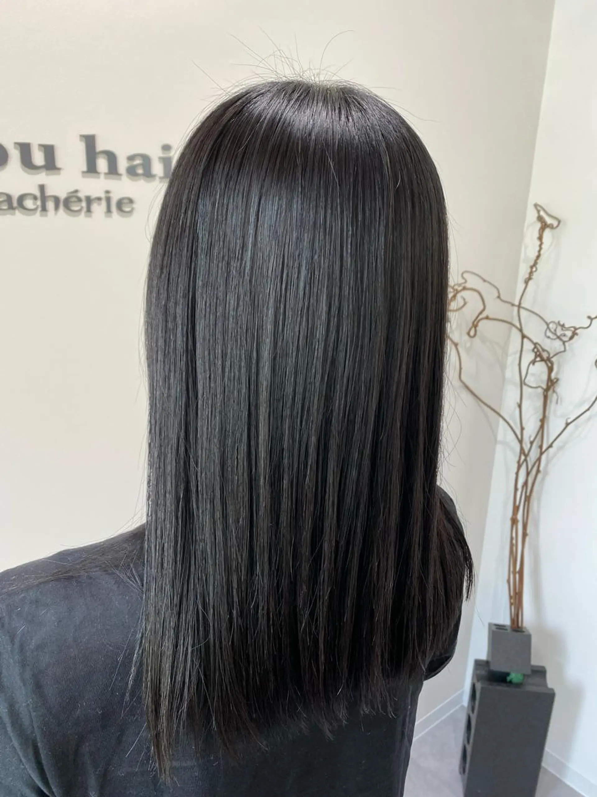 ロング 大島 瑞穂　ビズヘアーのマツエク・マツパデザイン