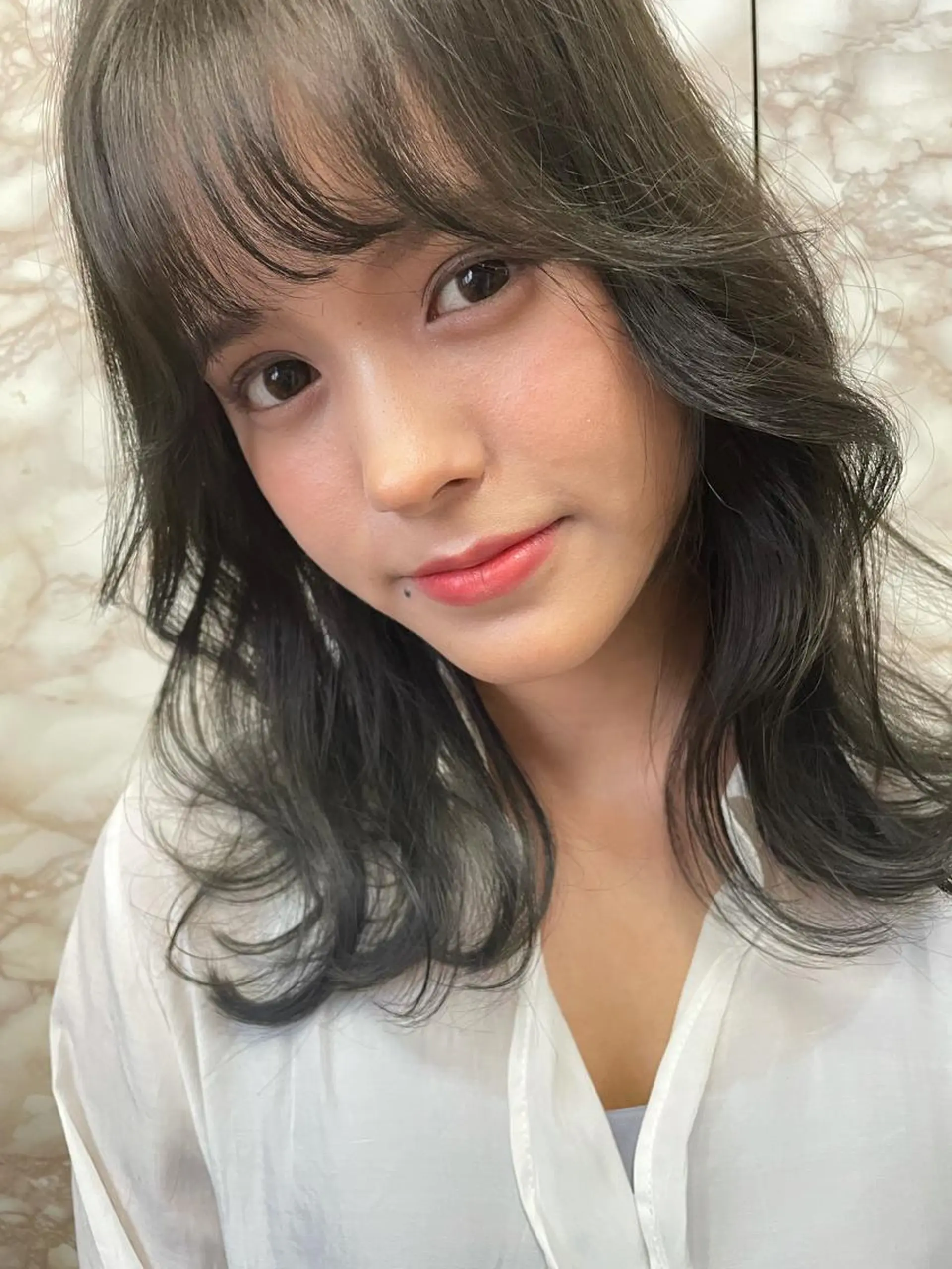 ミディアム カラー 極上の艶髪 RINAのヘアスタイル