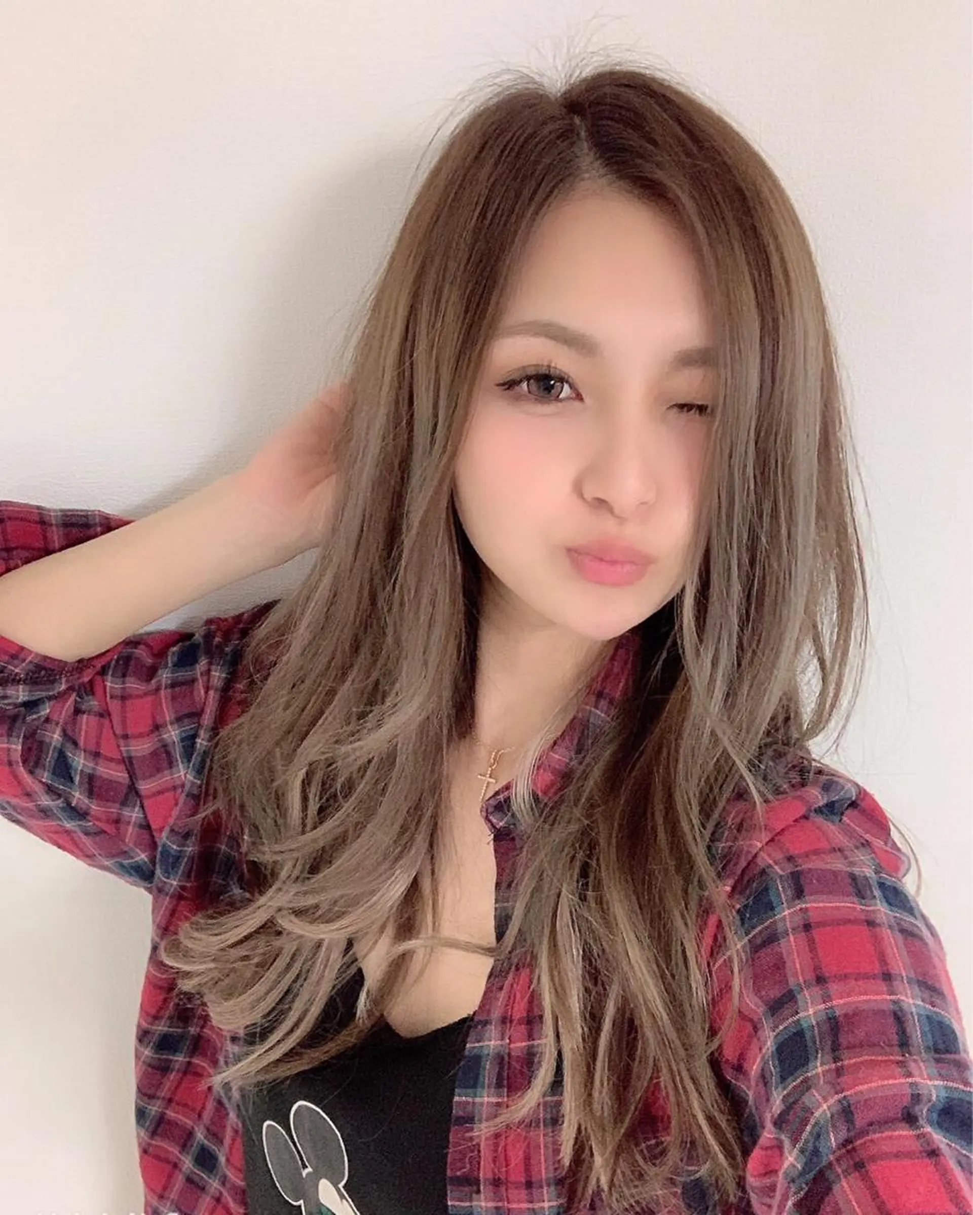 ミディアム カラー シールエクステ バレイヤージュ ブリーチ ケアブリーチ ダブルカラー ヘアカラー 新越谷 西口徒歩1分 寒色カラー 日和佐のヘアスタイル