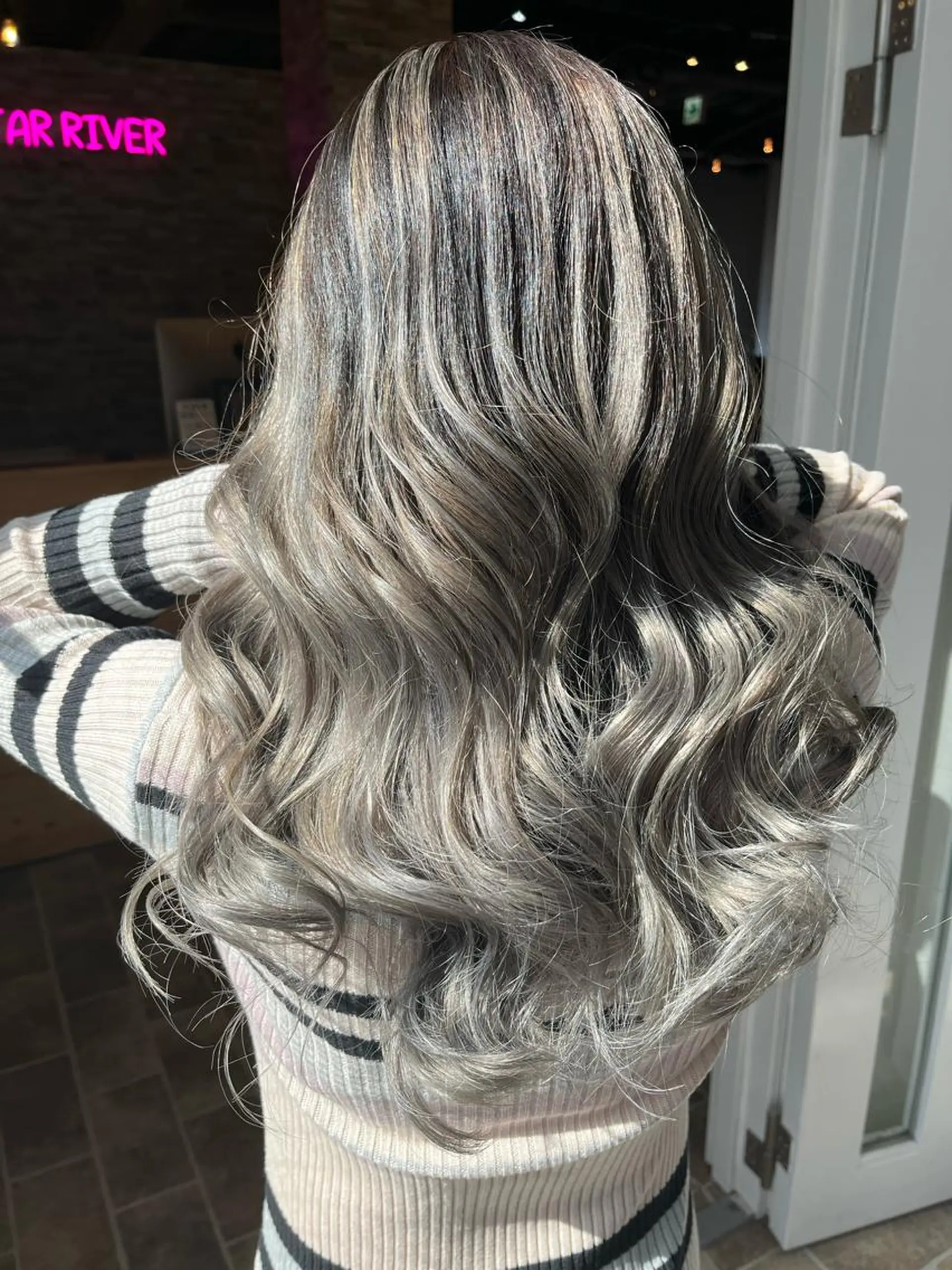 ロング カラー ヘアカラー&縮毛矯正 STAR☆RIVERのヘアスタイル
