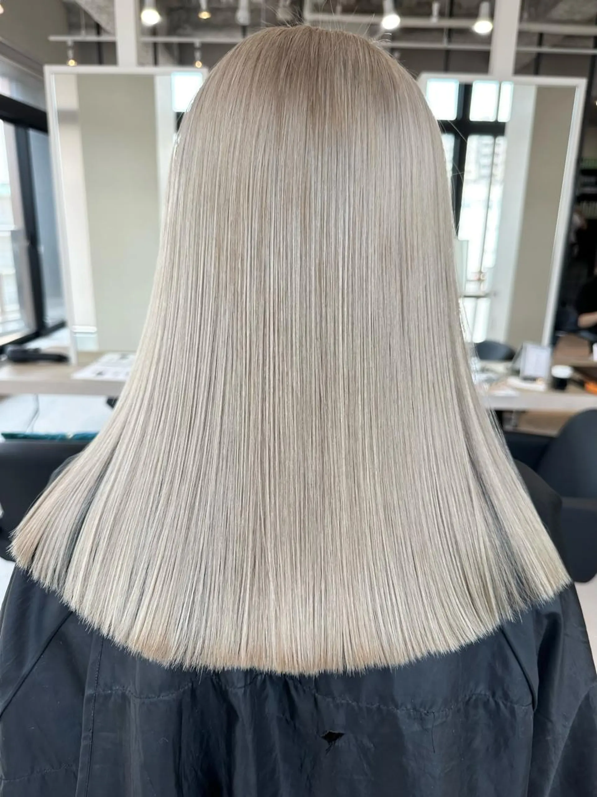 ミディアム カラー ヘアカラー トリートメント 井上 一平のヘアスタイル