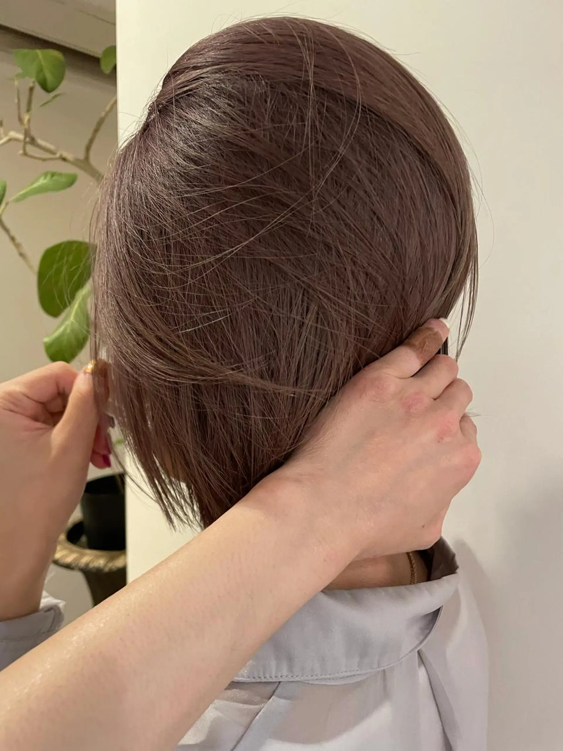 ショート カラー ベージュカラー ブリーチ ラベンダーカラー ラベンダーベージュ classic 新横浜所属・大人girly🛋️ 🤍yukakoのヘアスタイル