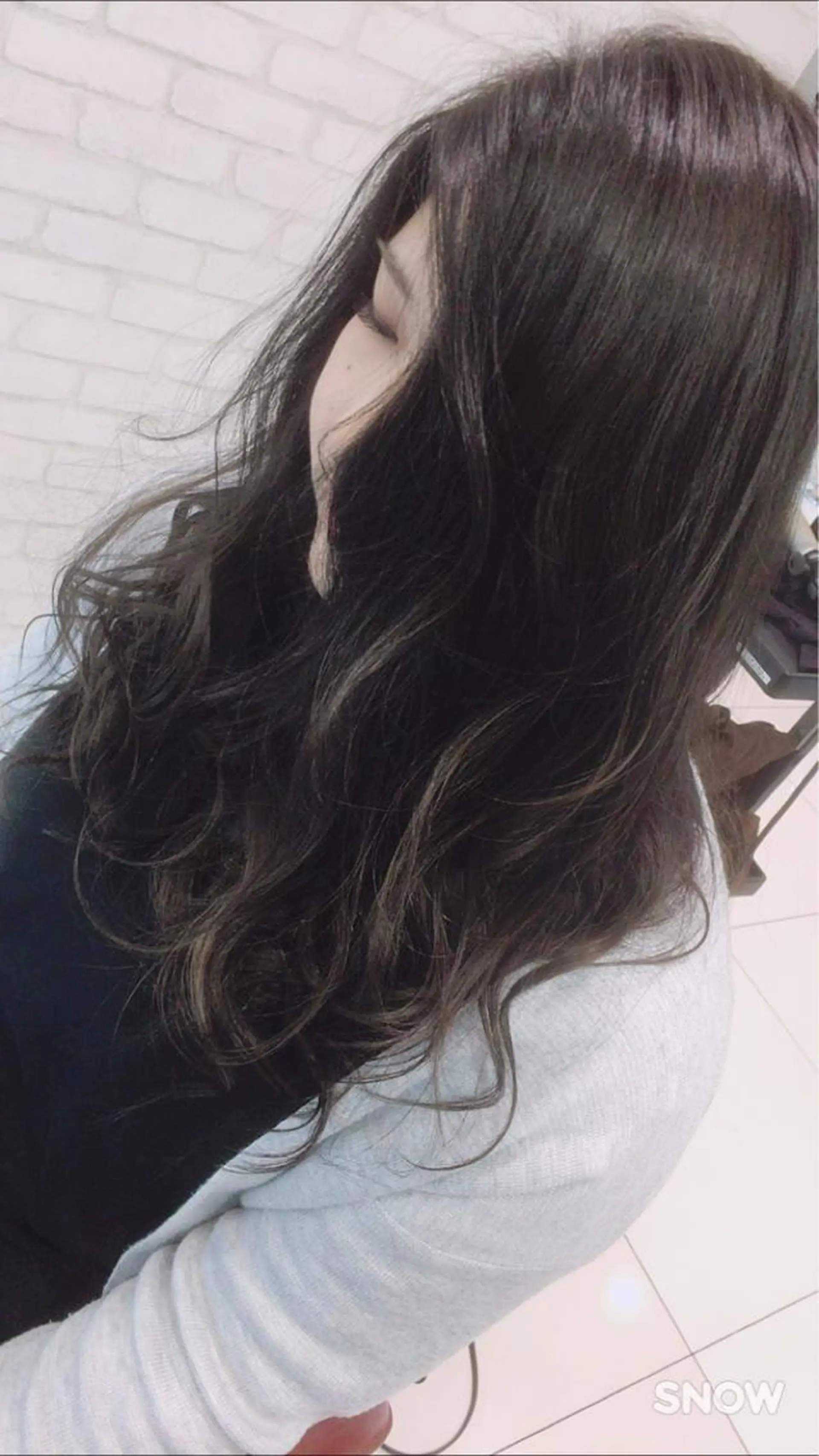 カラー 高岡 杏実のヘアスタイル