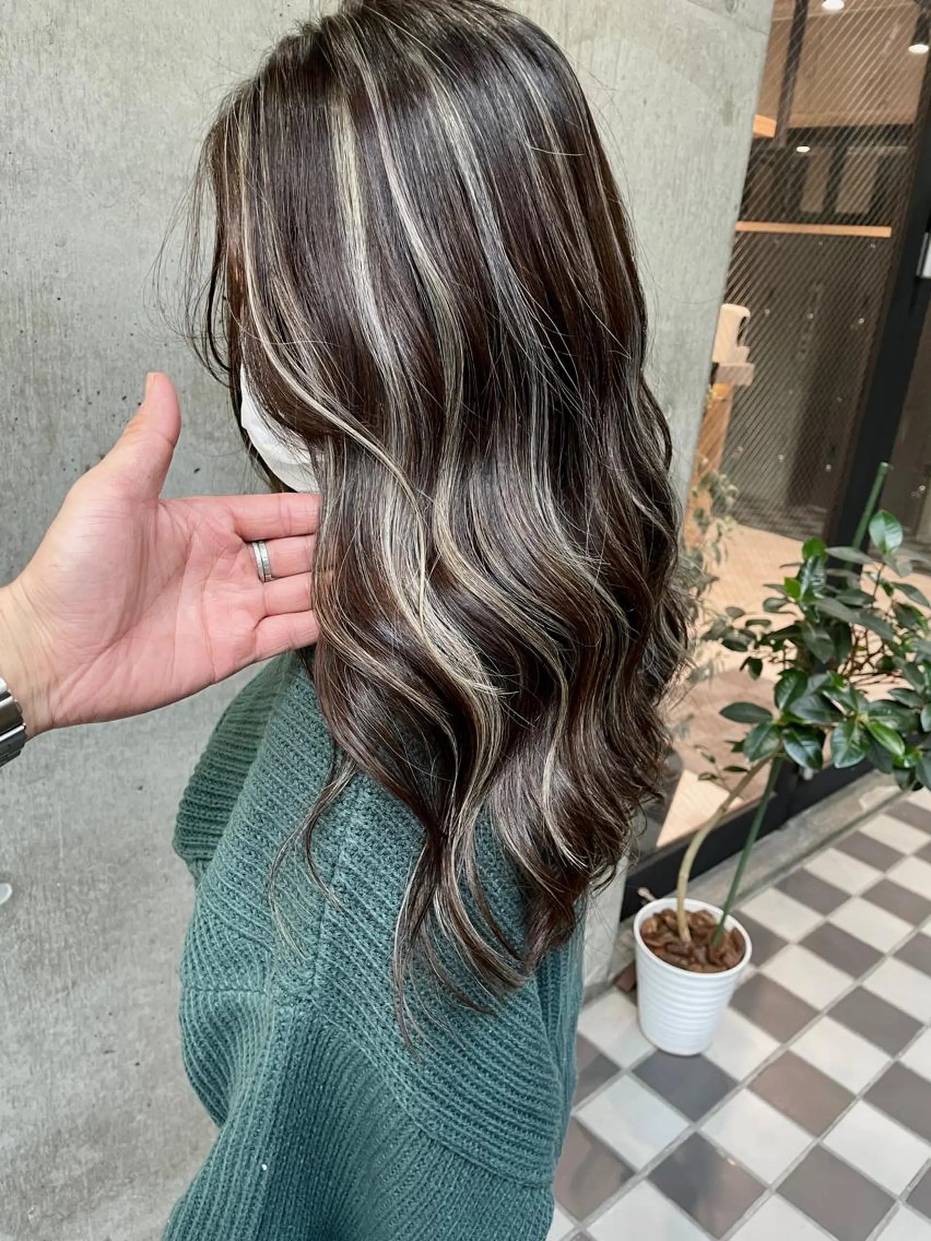 セミロング カラー ヘアカラー タナカ タクヤのヘアスタイル