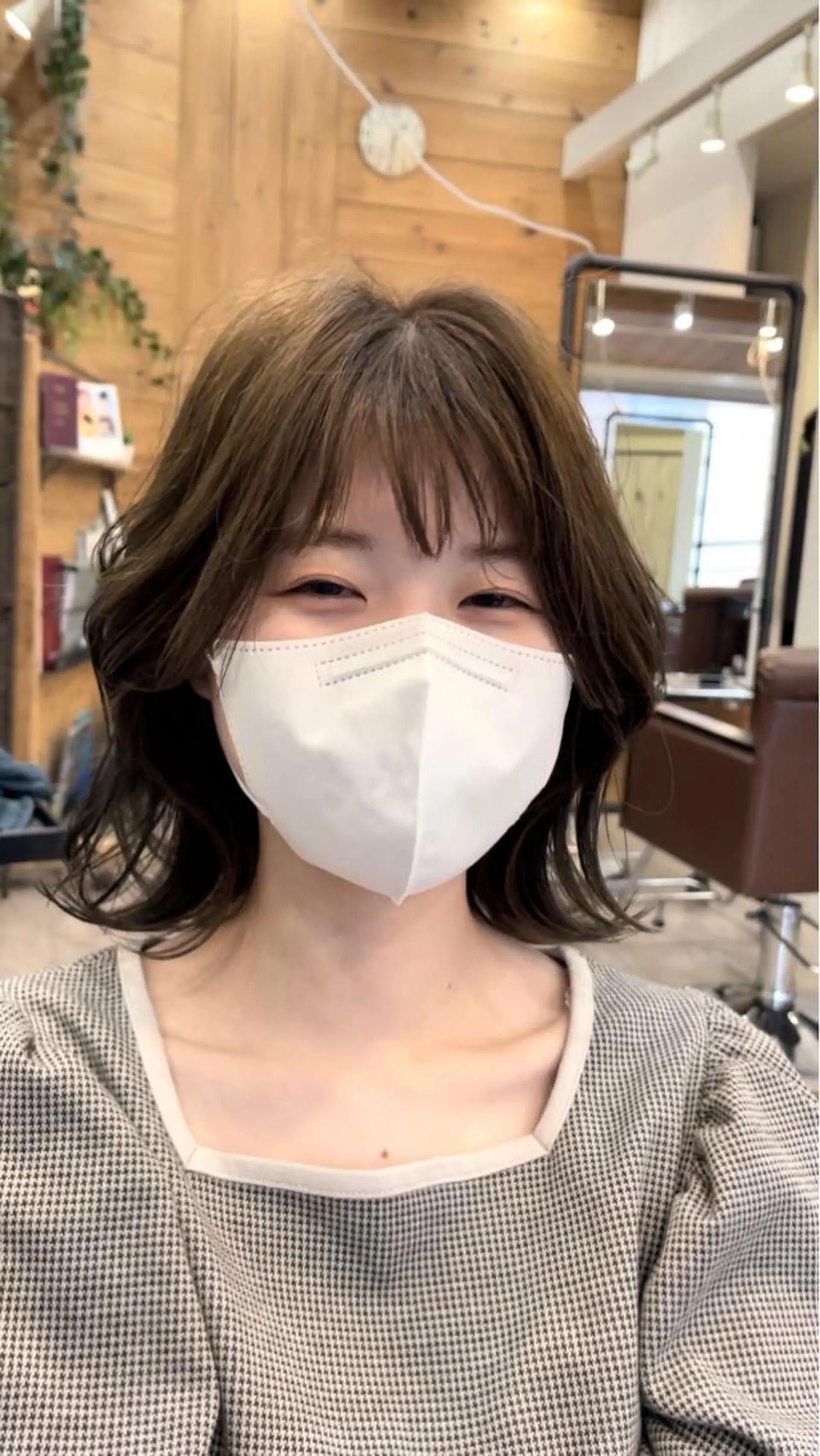 ショート カラー ベージュカラー 韓国風ヘア トリートメント カット ヘアカラー トリートメント OAK溝の口 𖠋SHINYAのヘアスタイル