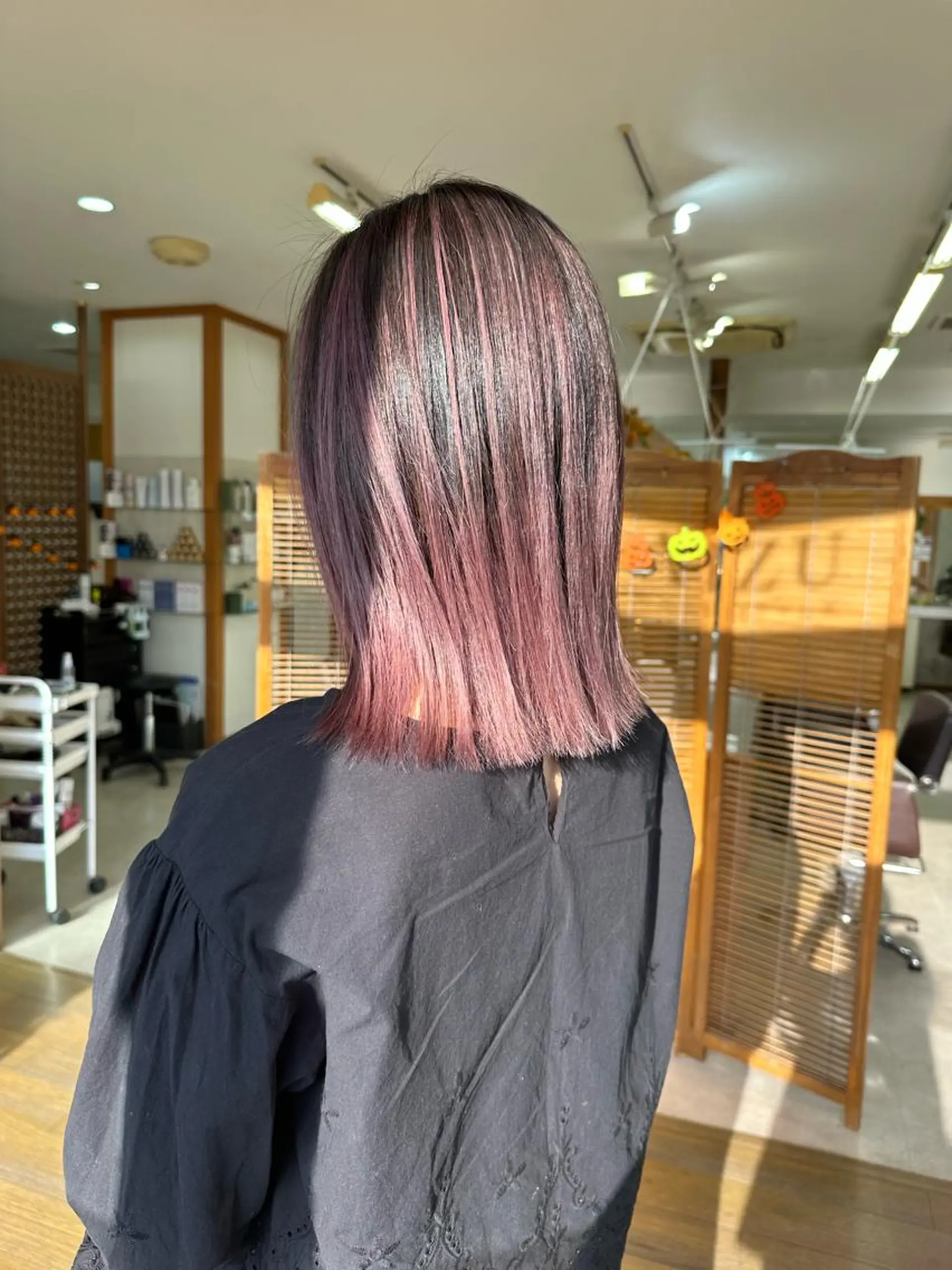 ミディアム カラー ヘアカラー トリートメント peg.hair所属・ブリーチカラー🫧 森　凪沙のヘアスタイル