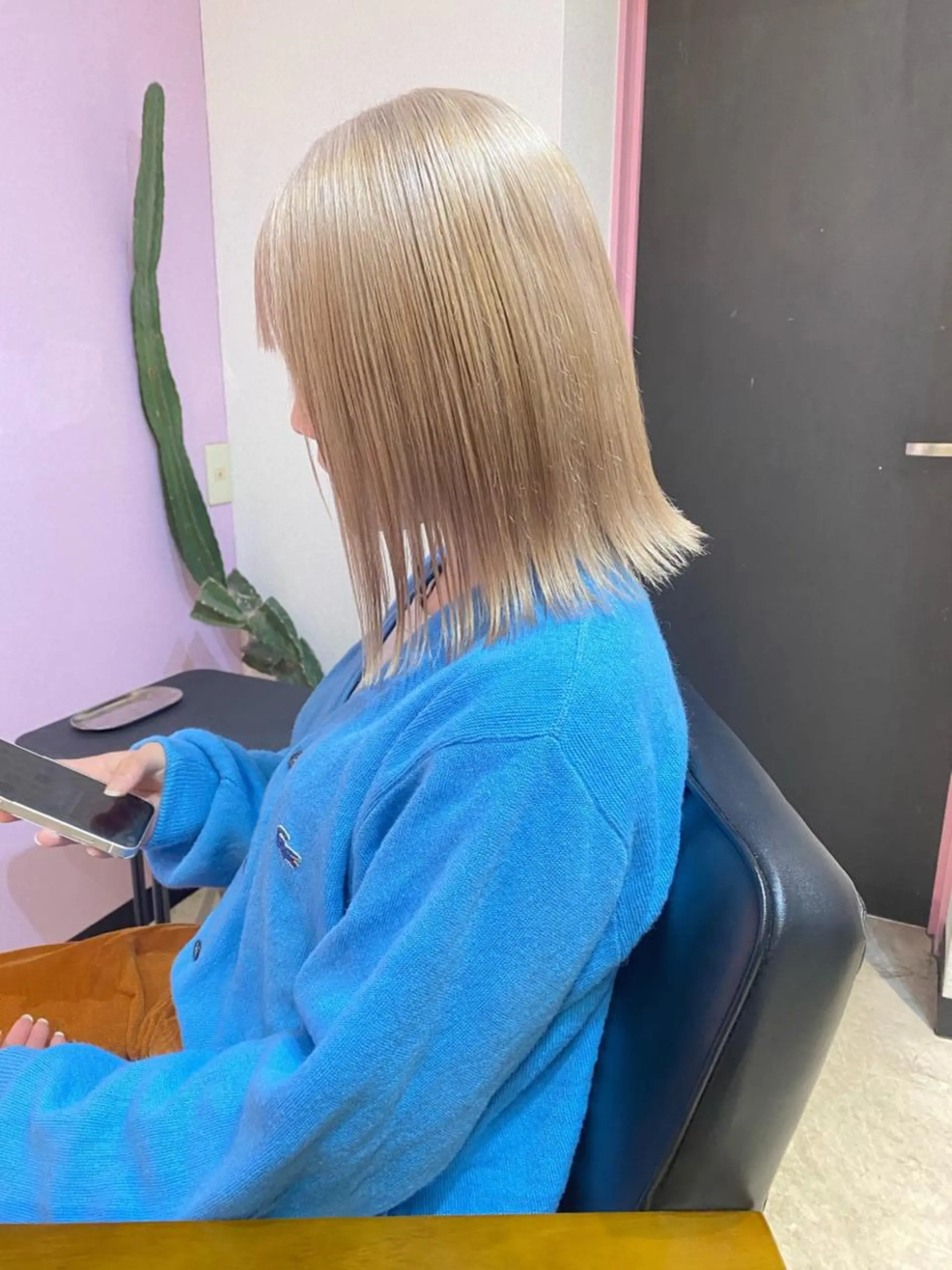 ミディアム カラー 藤井 貴美子のヘアスタイル