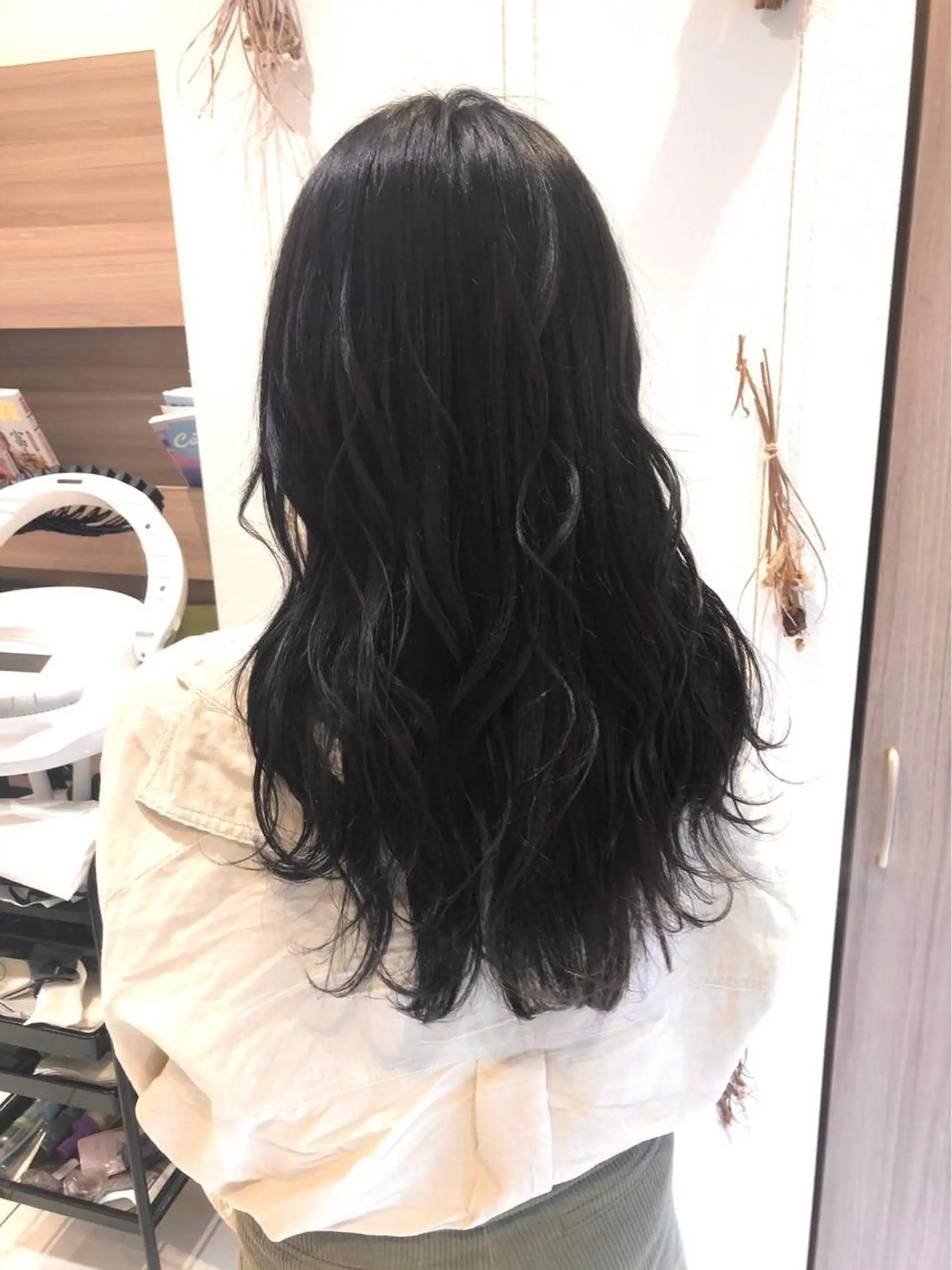 ロング カラー ヘアアレンジ 小白井 由美のヘアスタイル