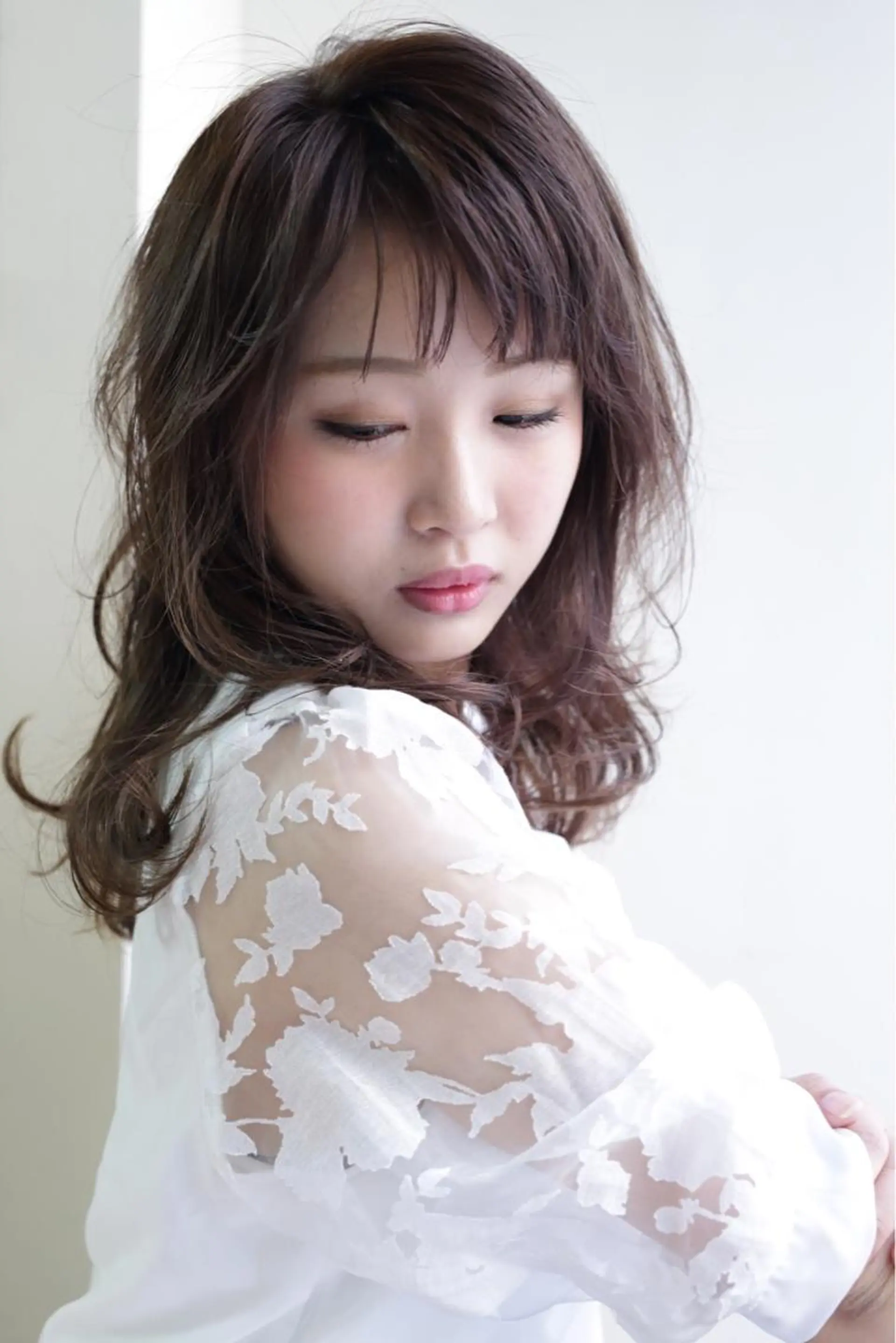ミディアム タジマ ヤスヒサのヘアスタイル