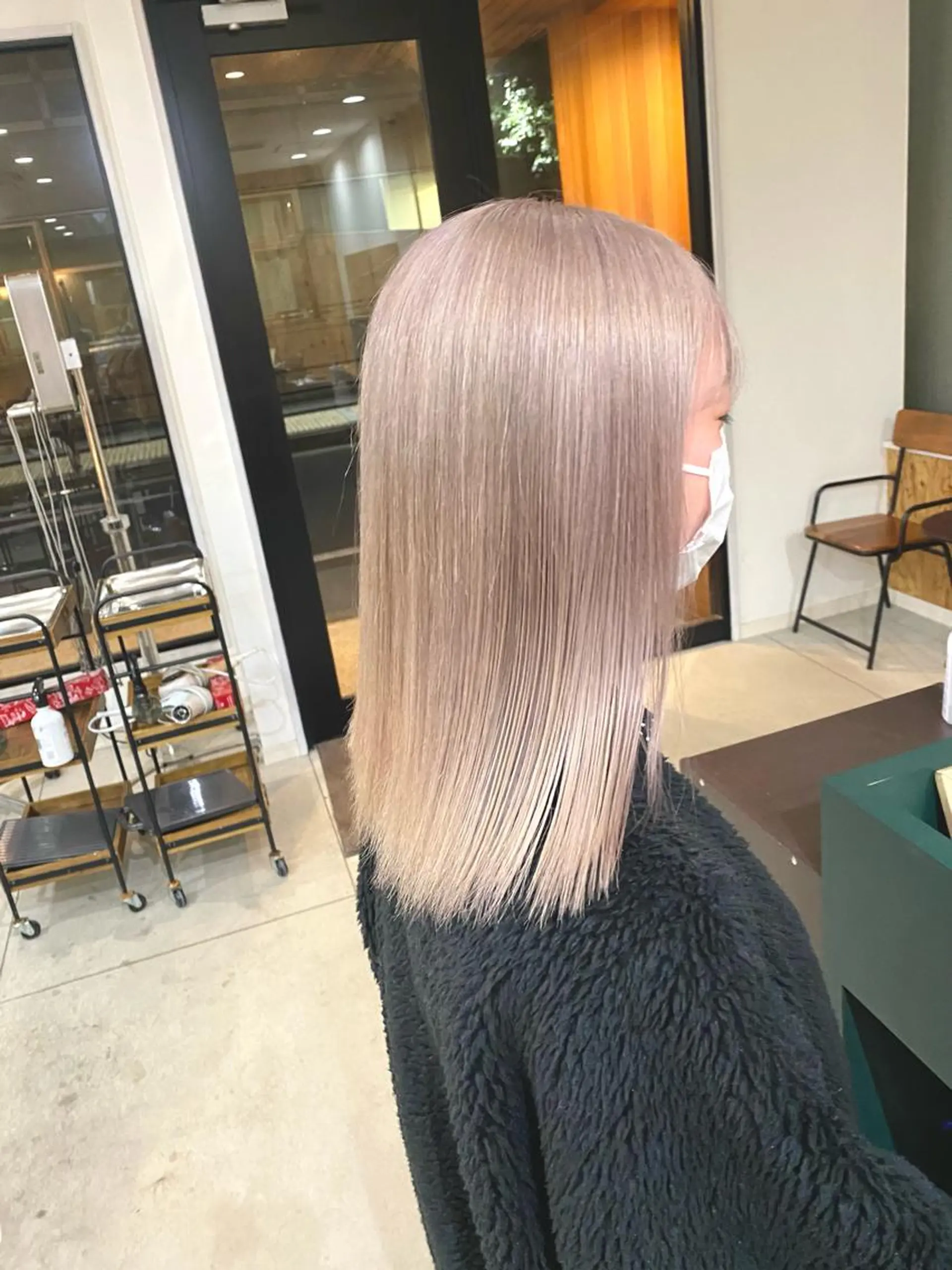 カラー ベージュカラー ホワイトベージュ ヘアカラー ブリーチカラー よねだまことのヘアスタイル