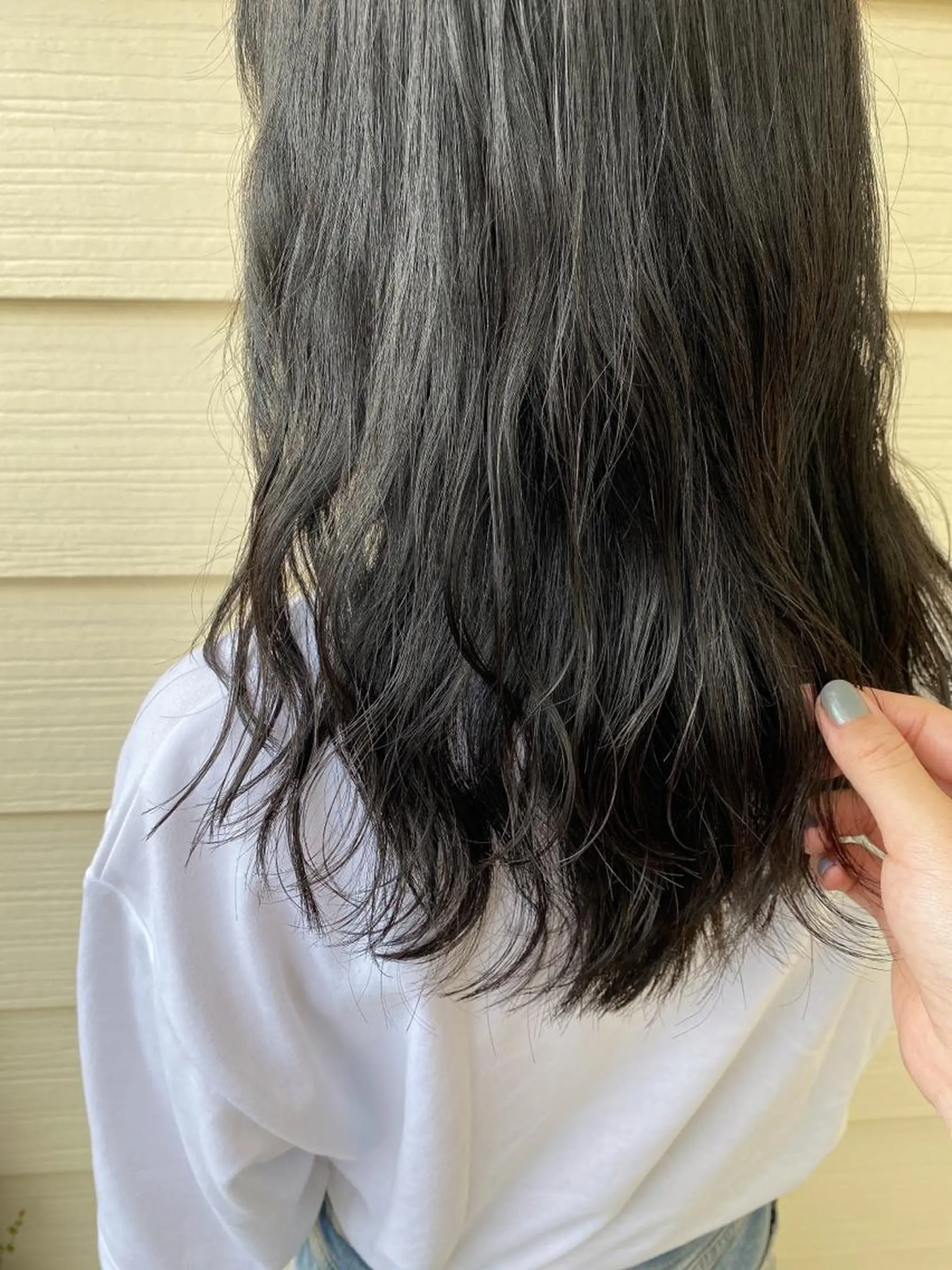 ロング カラー 村岡 未悠のヘアスタイル