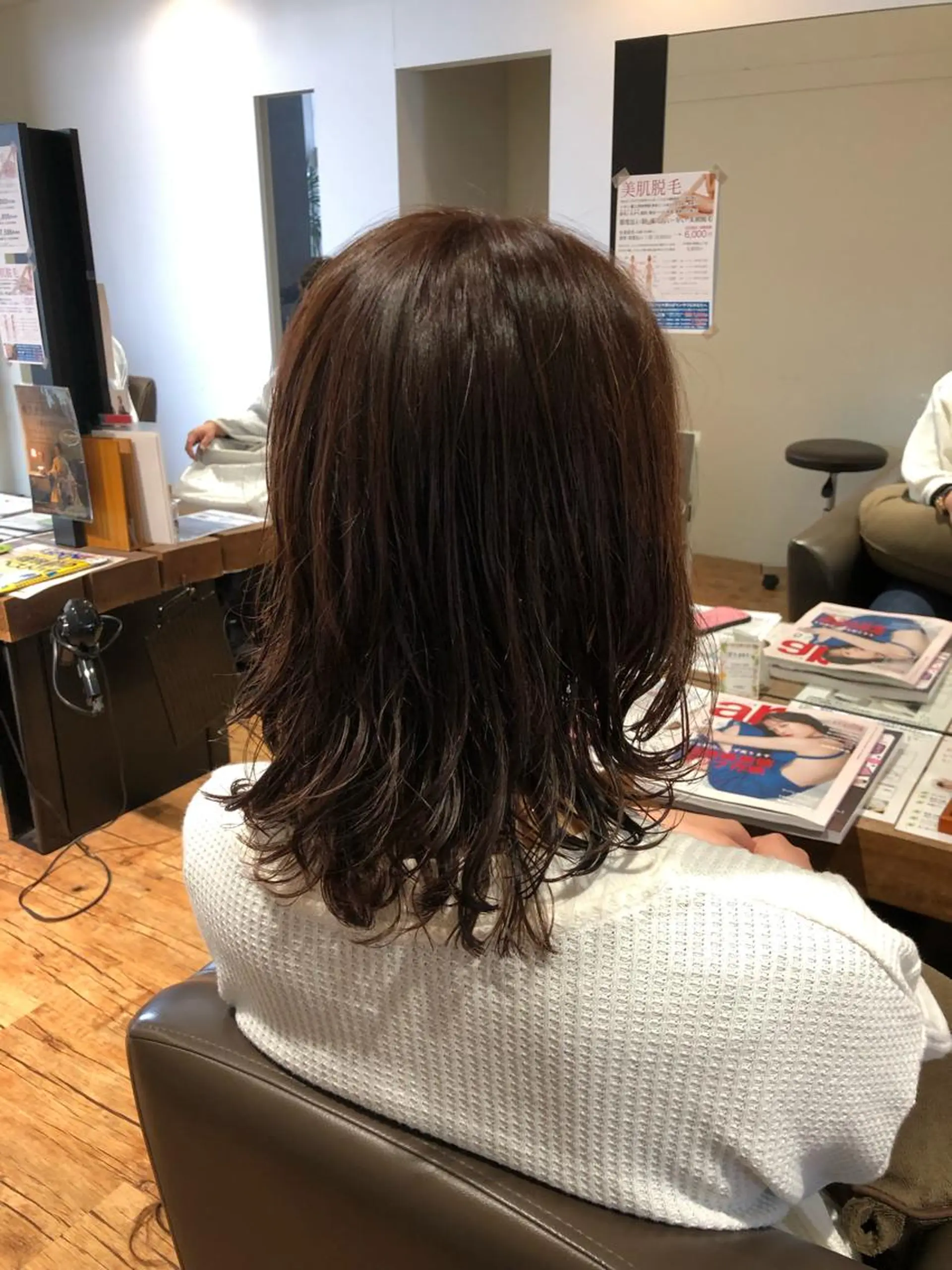 ミディアム カラー パーマ ミディアムパーマ アッシュ 魅力引き出しUP😉 ✂︎吉田尚矢✂︎のヘアスタイル