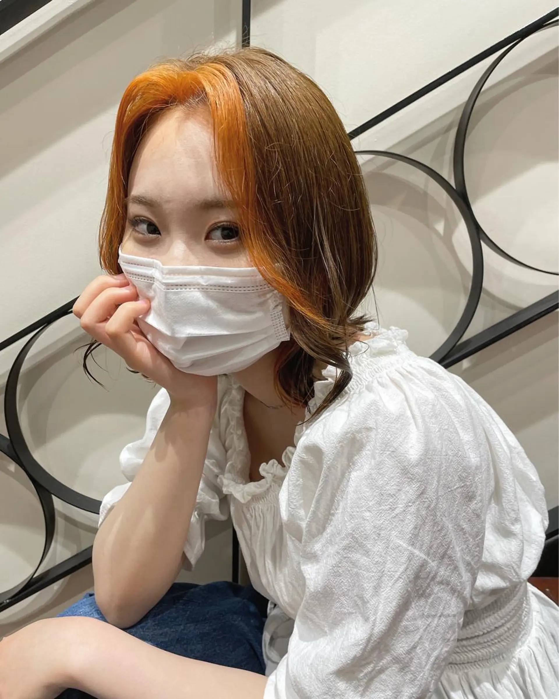 ミディアム カラー 韓国風ヘア tomo🍒パーマ ハイトーン似合わせのヘアスタイル