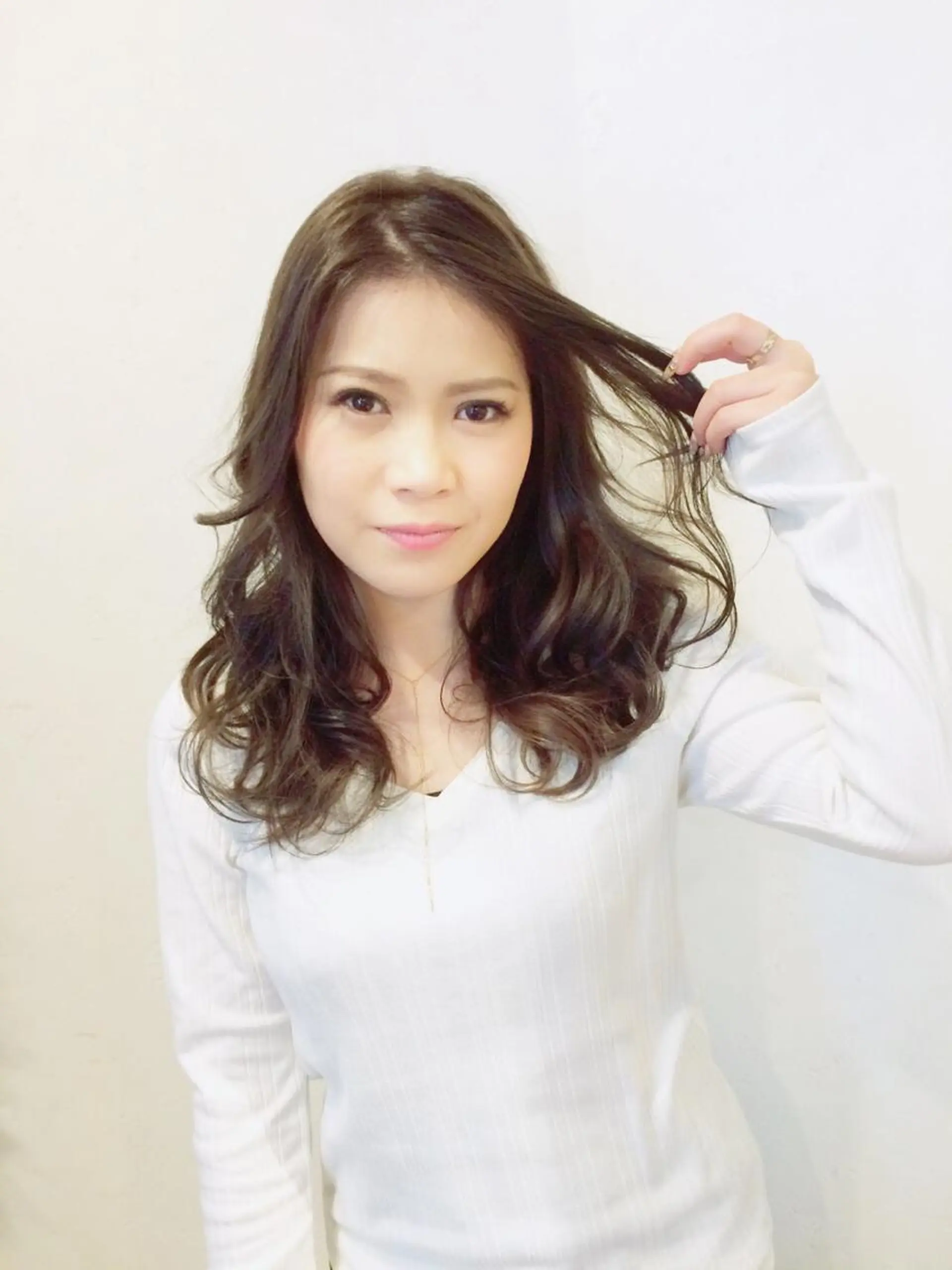 ミディアム カラー TOWA 野村　コウダイのヘアスタイル