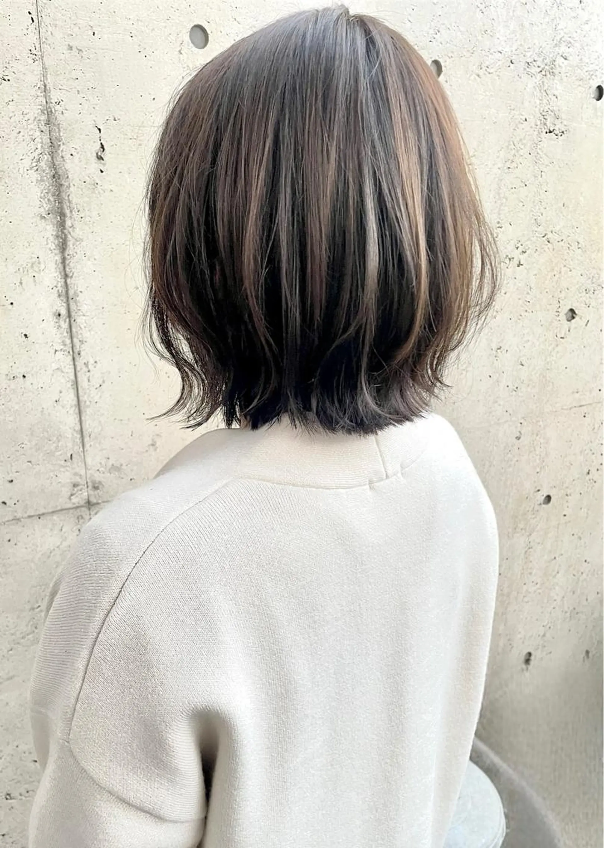 ショート カラー t.（ティードット）所属・日高 香織のヘアスタイル