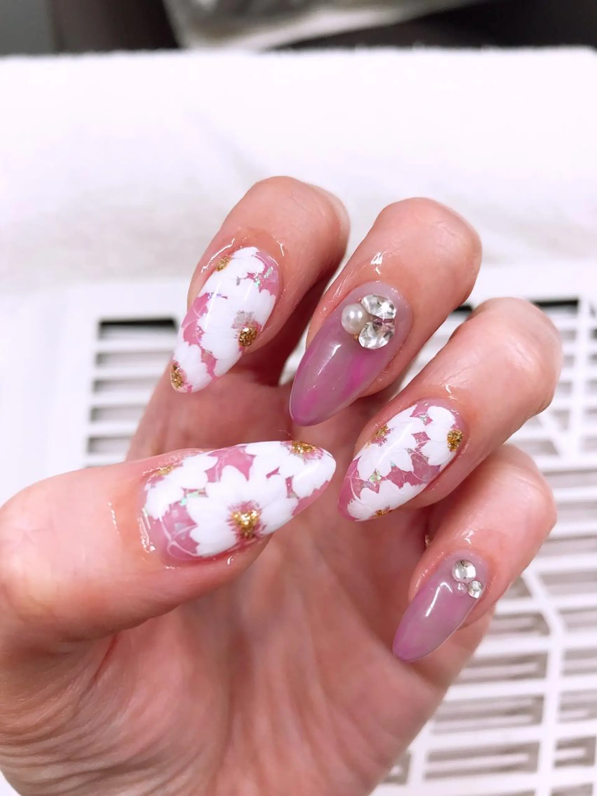 ネイル NailSalon Fluraのネイルデザイン
