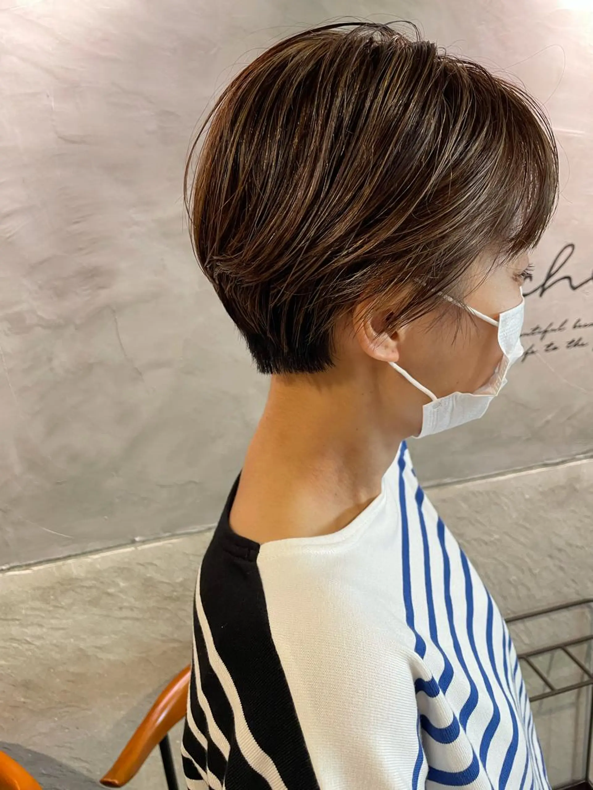 ショート ハイライト カット ヘアカラー トリートメント さの あやねのヘアスタイル