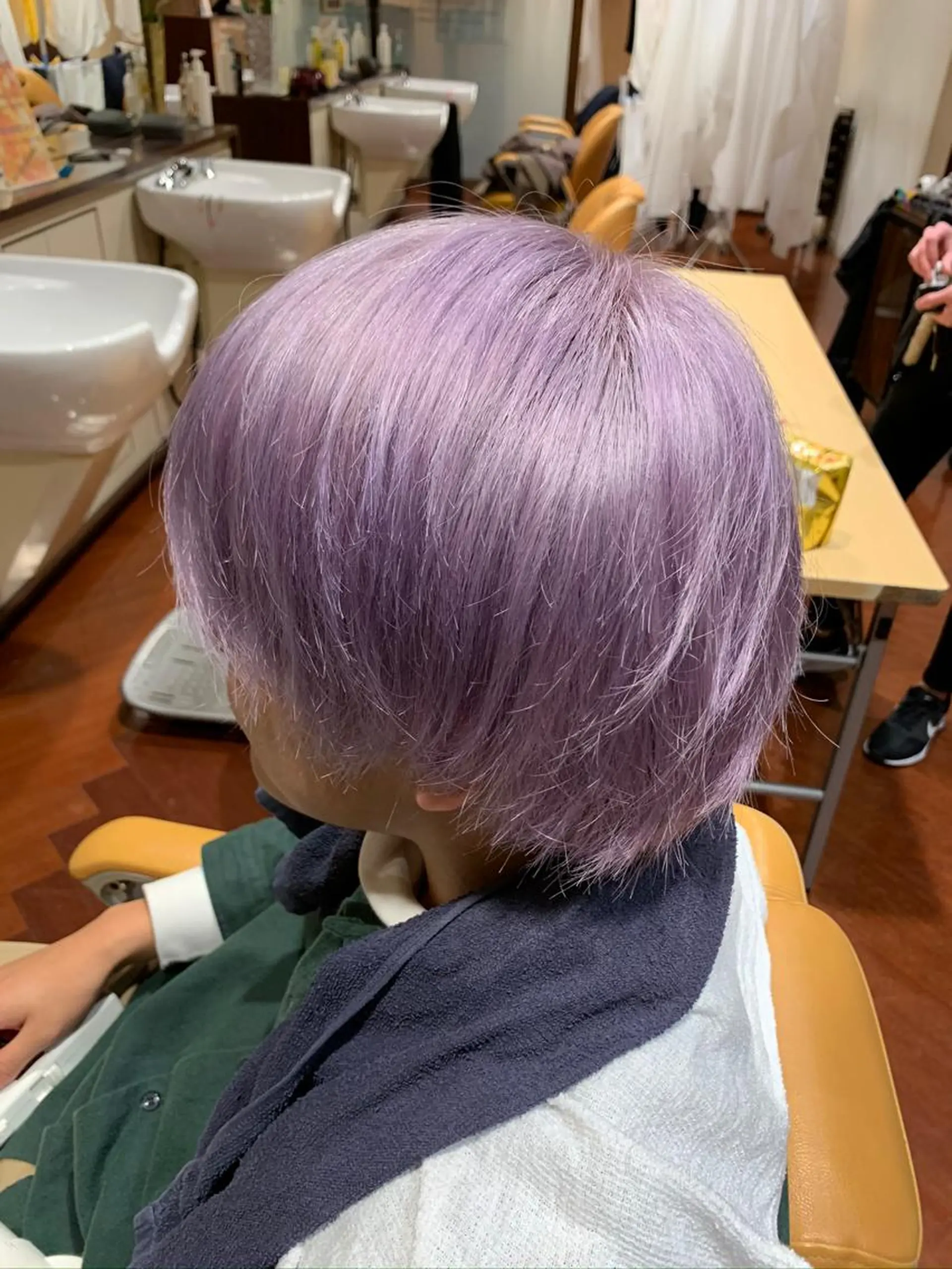 ショート カラー メンズ ✨ホワイトカラー✨ ホワイトブリーチ✨のヘアスタイル