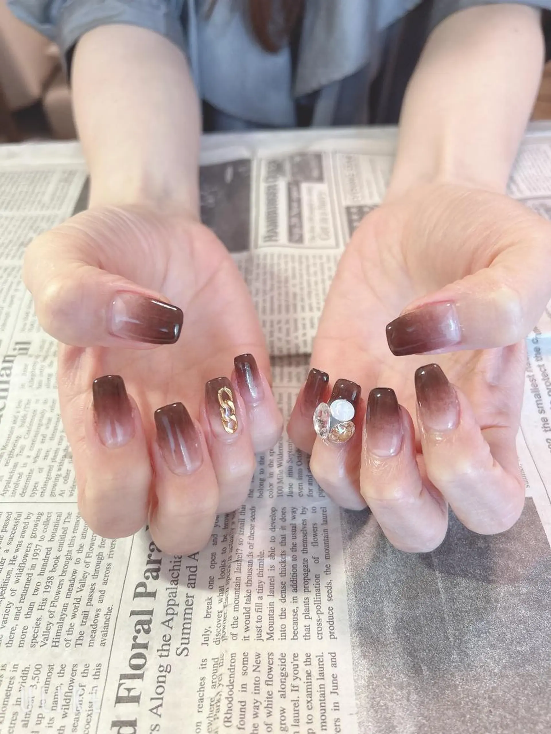 ネイル グラデーション ハンドネイル ハンドケア 森山 舞のネイルデザイン