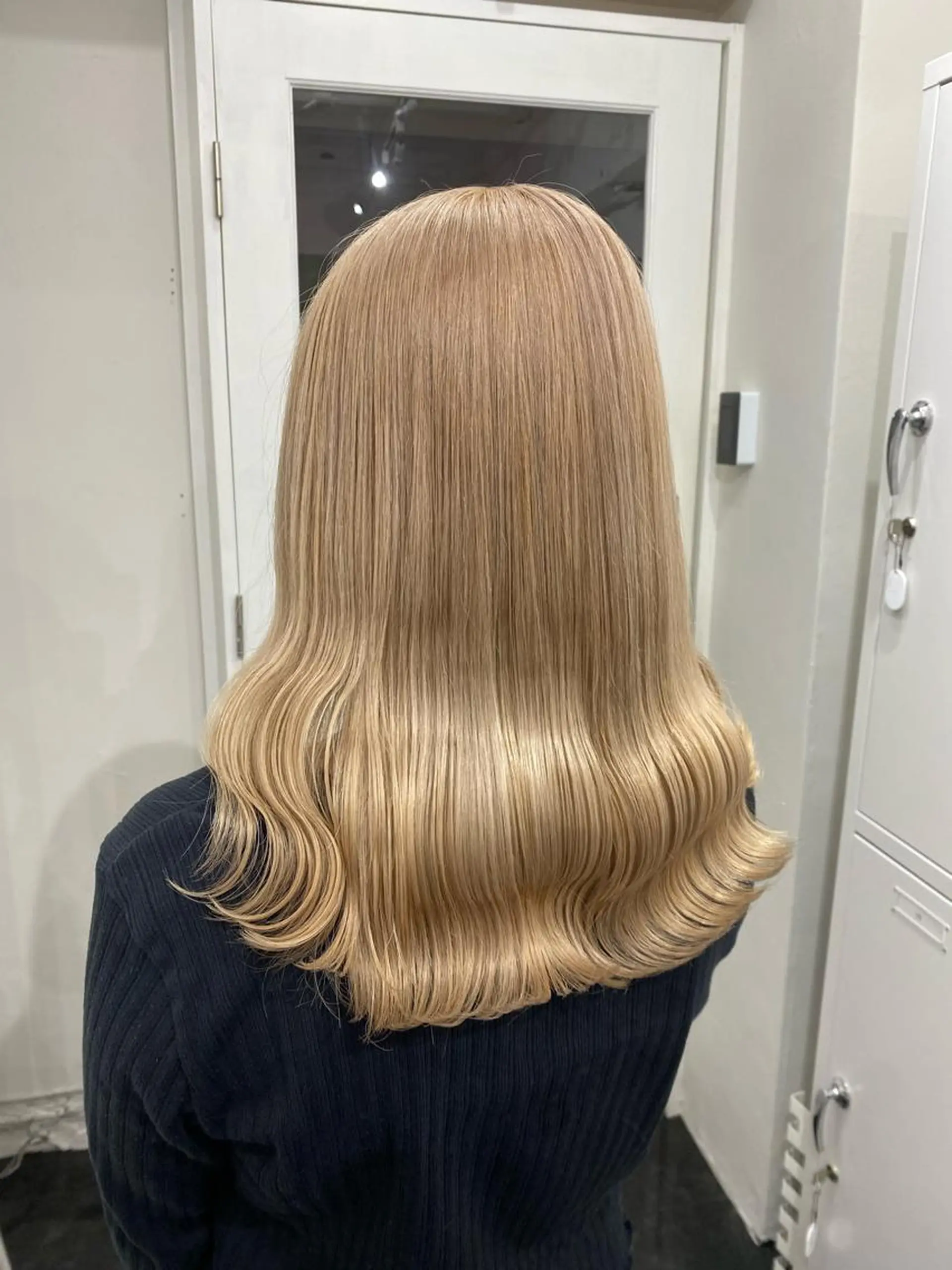 セミロング カラー ブリーチ ブロンド ヘアカラー トリートメント 楓🦋韓国系レイヤー / 透明感カラー🤍のヘアスタイル