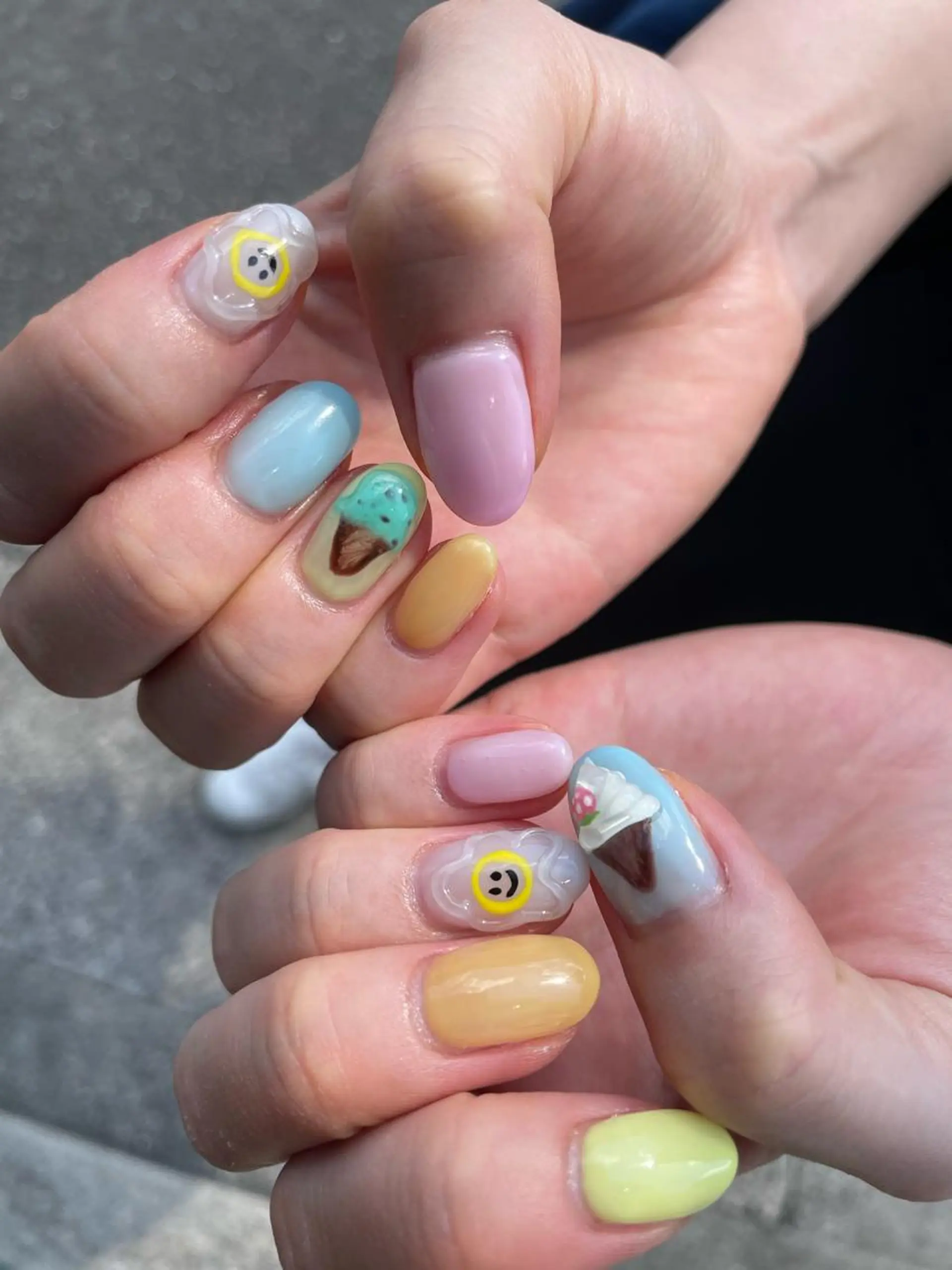 ネイル クリアネイル 氷ネイル・うるうるネイル ぷっくりネイル WATANABE MAYUMIのネイルデザイン
